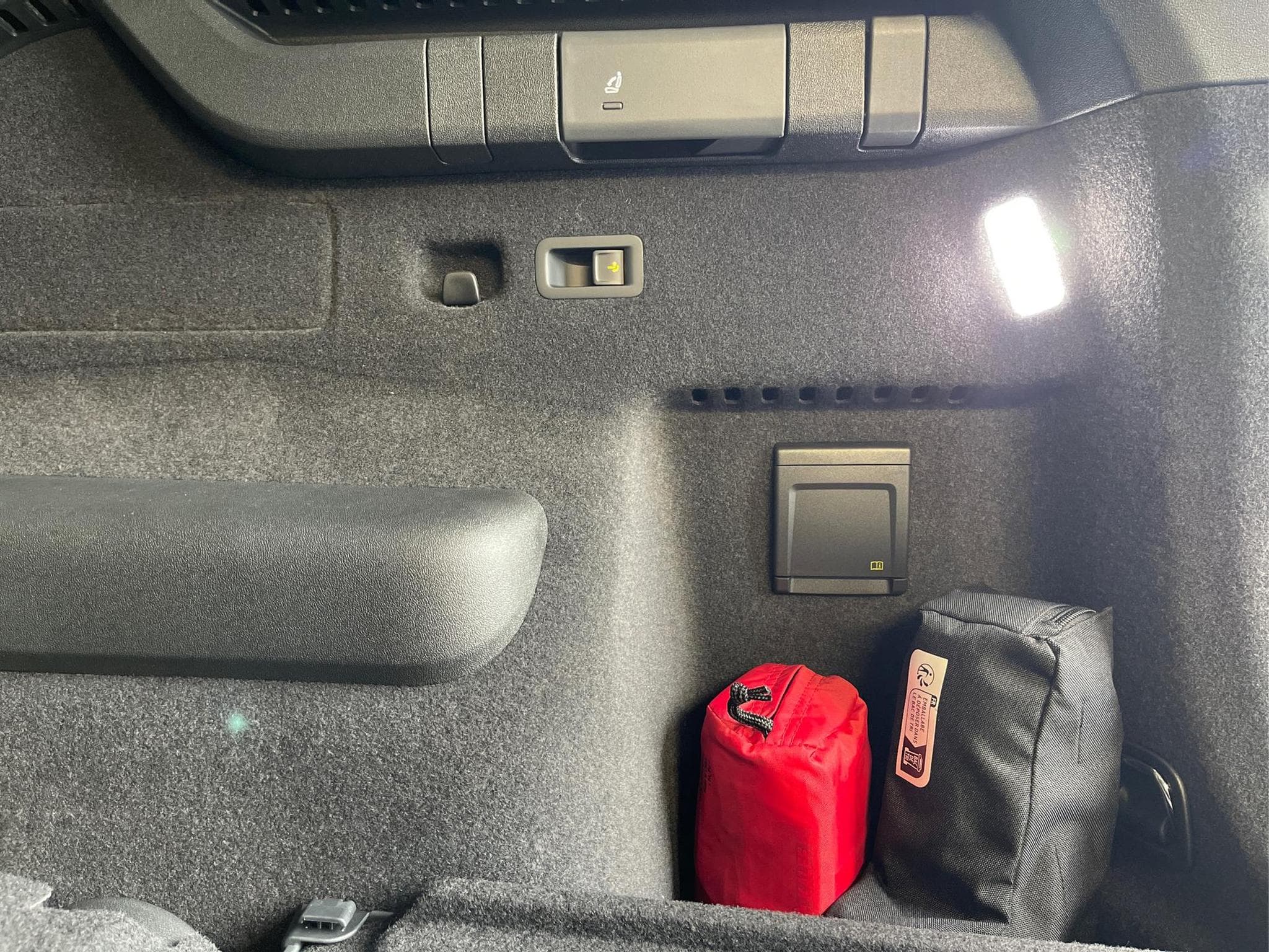 VW Tayron LIFE (2026) - Photo 21