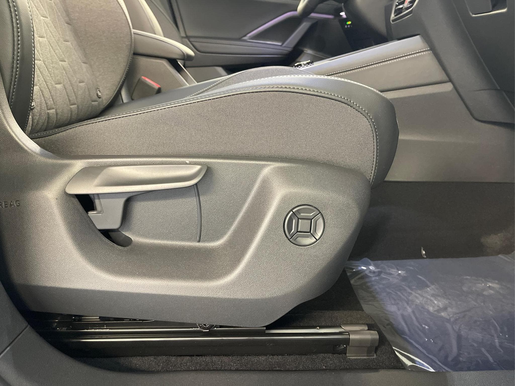 VW Tayron LIFE (2026) - Photo 16