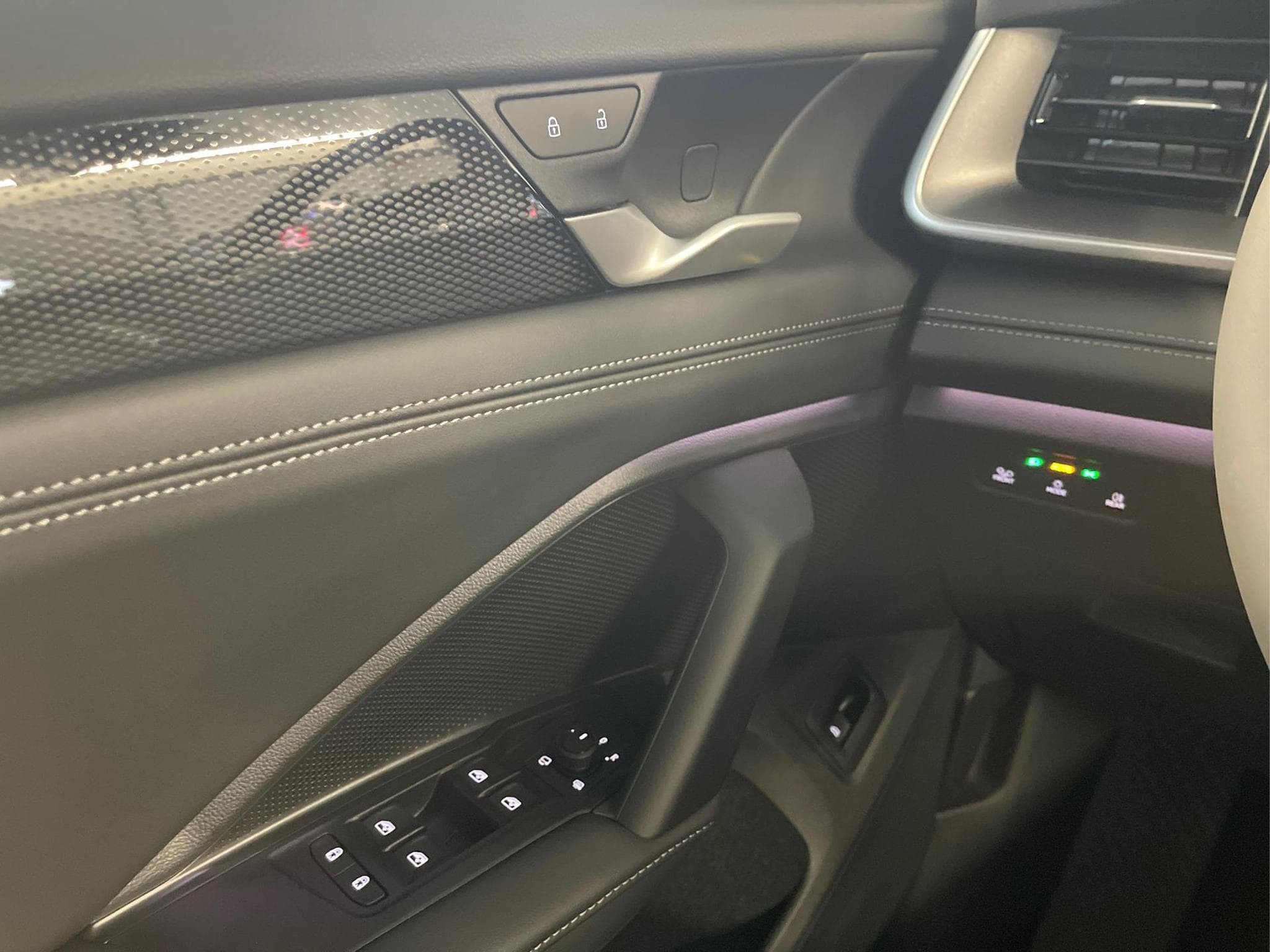 VW Tayron LIFE (2026) - Photo 9