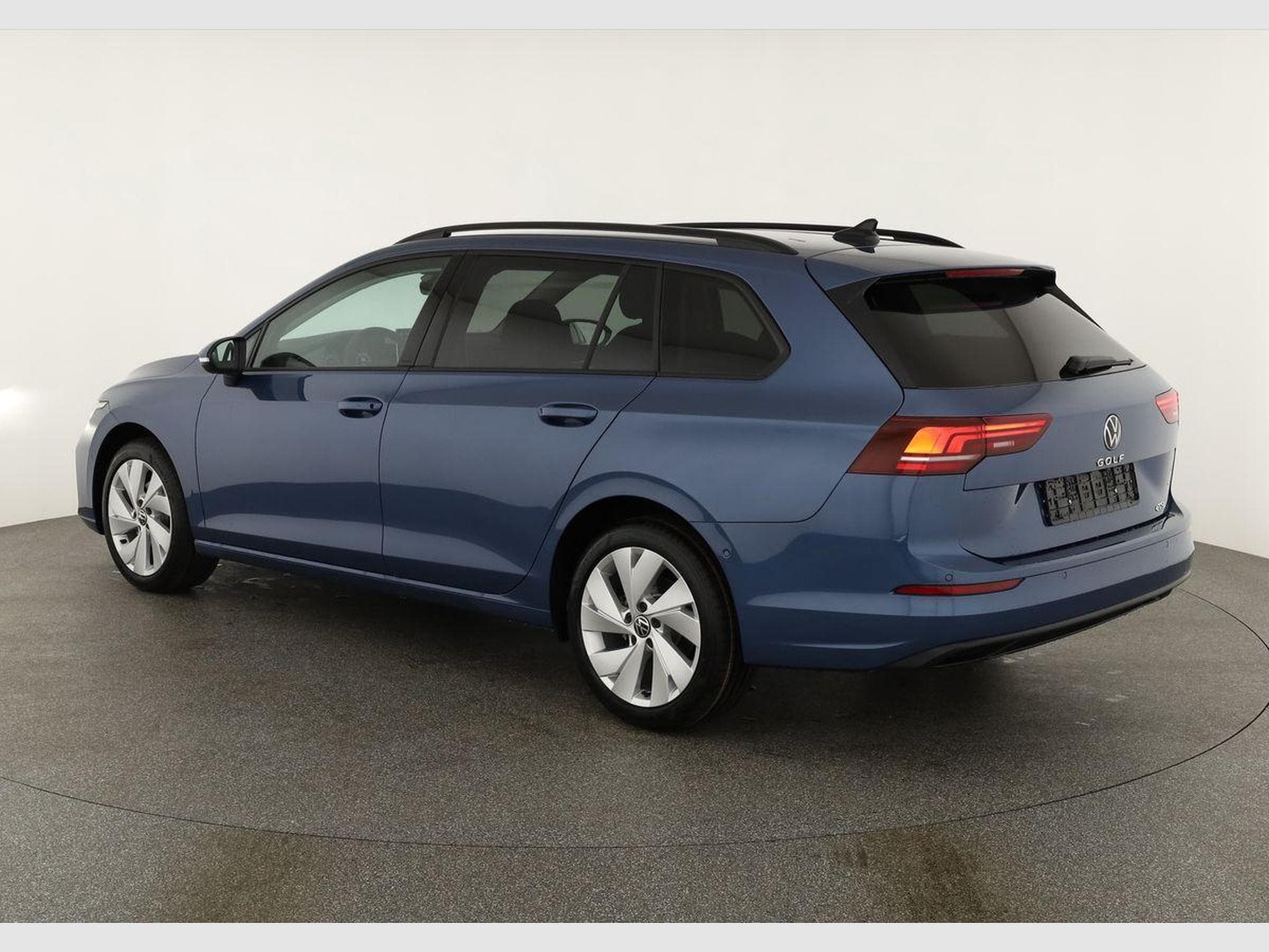 VW Golf Variant 1.5 eTSI 110 kW Life (2026) - Photo 3