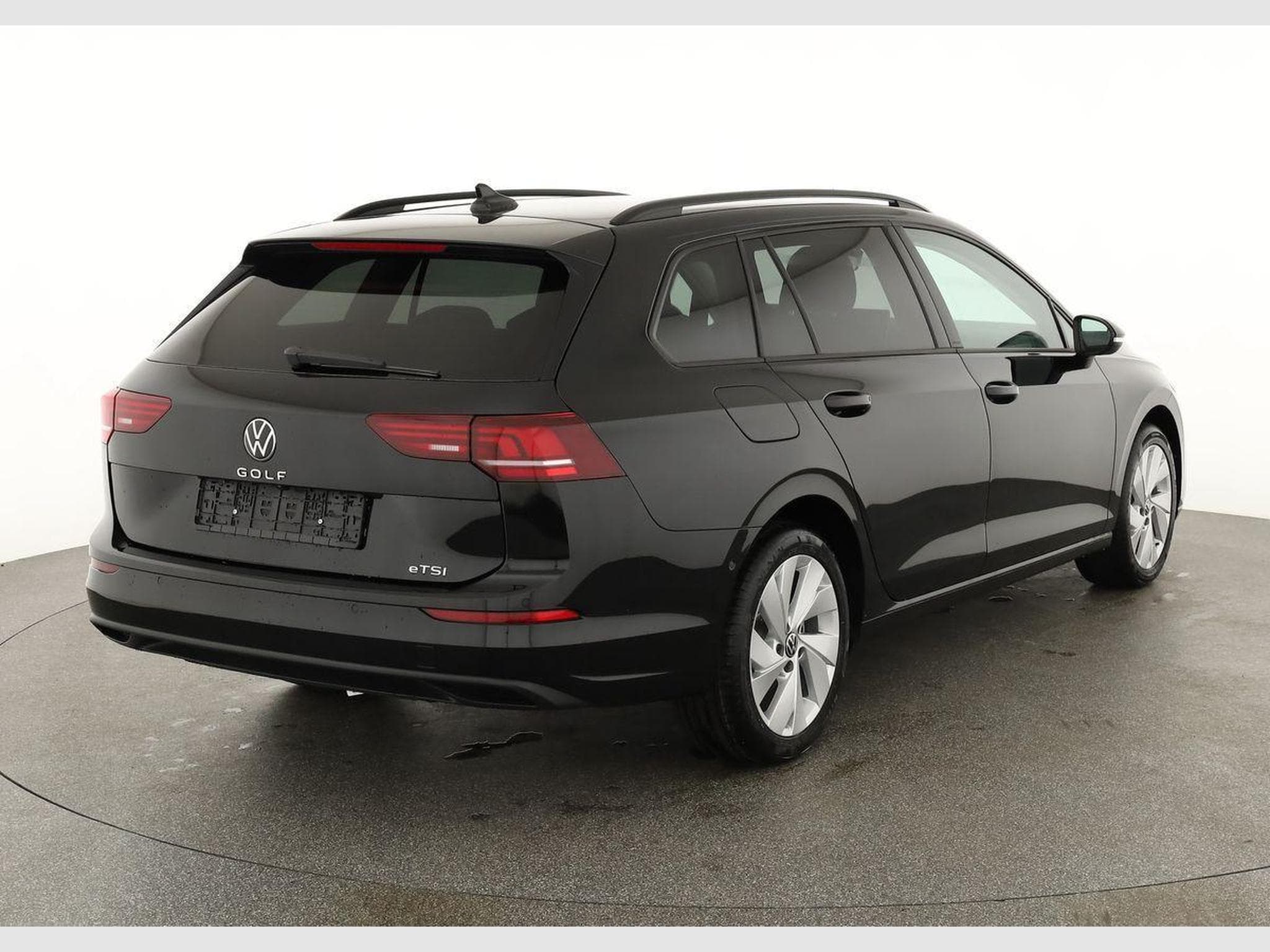 VW Golf Variant 1.5 eTSI 110 kW Life (2026) - Photo 2