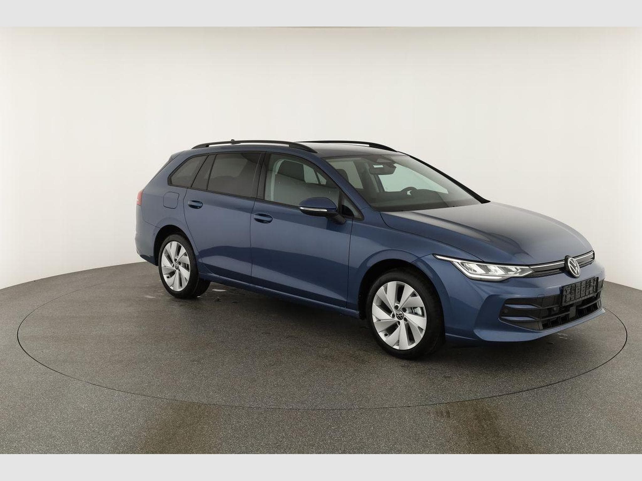 VW Golf Variant 1.5 eTSI 110 kW Life (2026) - Photo 25