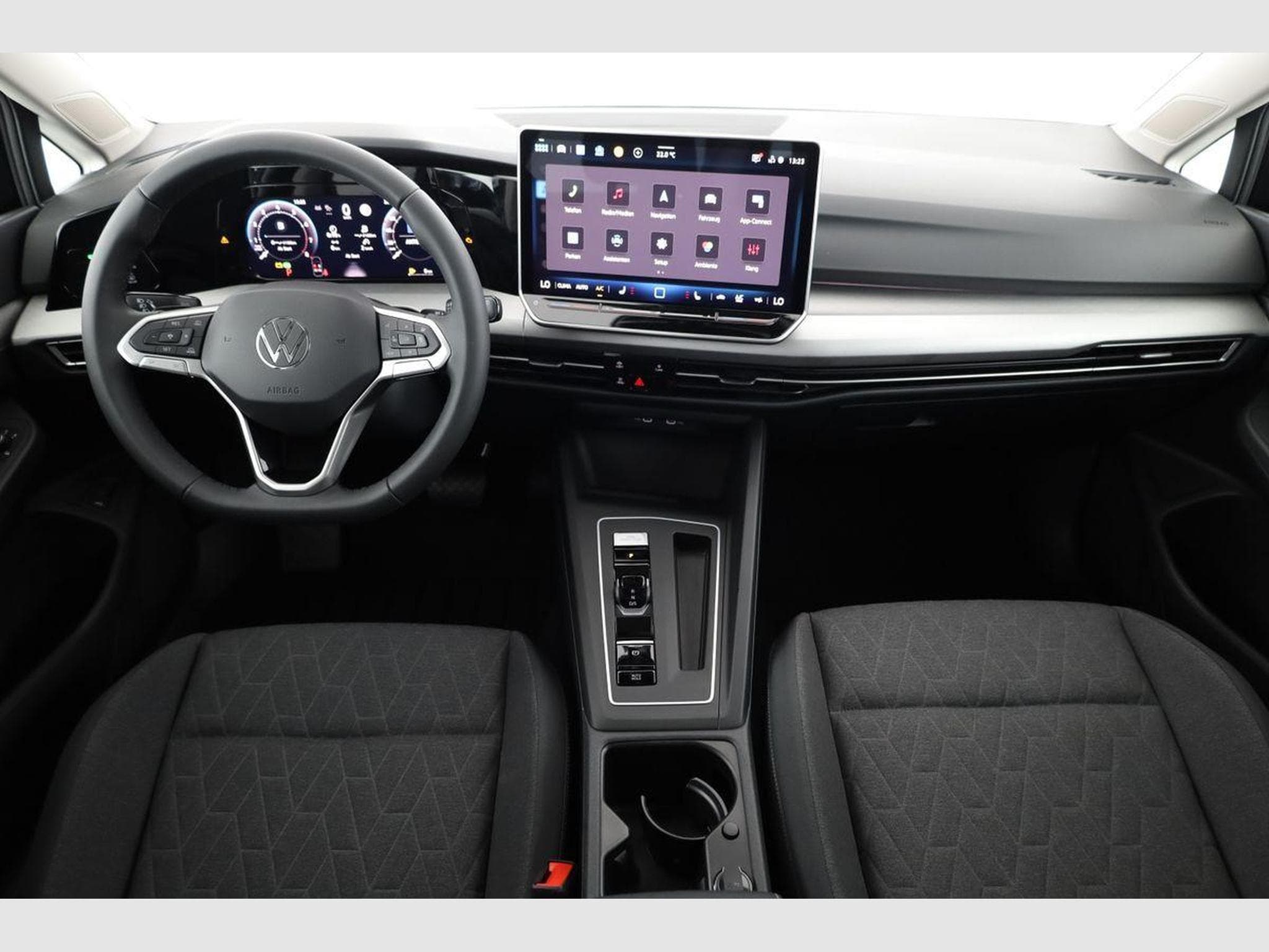 VW Golf Variant 1.5 eTSI 110 kW Life (2026) - Photo 4