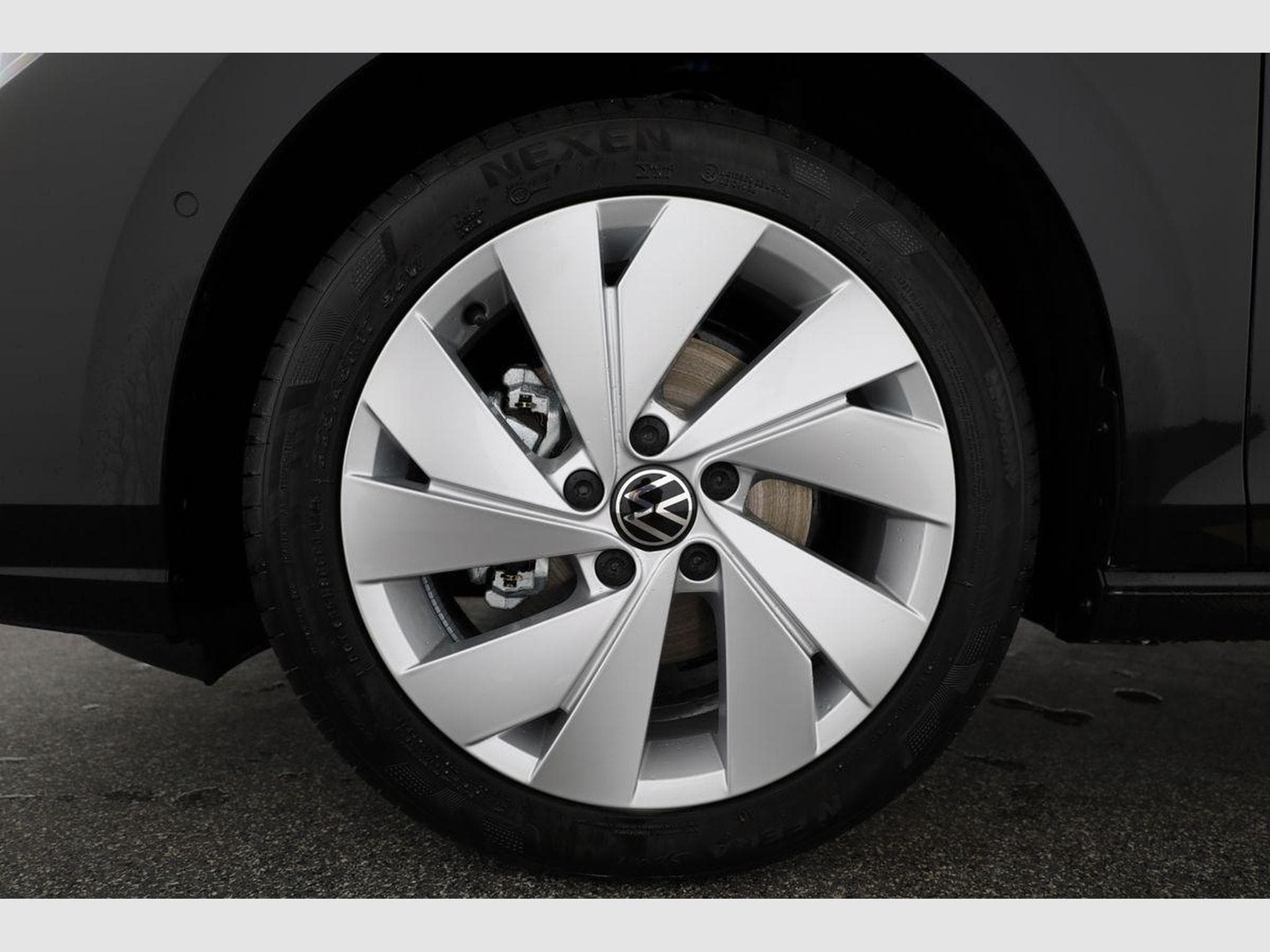 VW Golf Variant 1.5 eTSI 110 kW Life (2026) - Photo 15