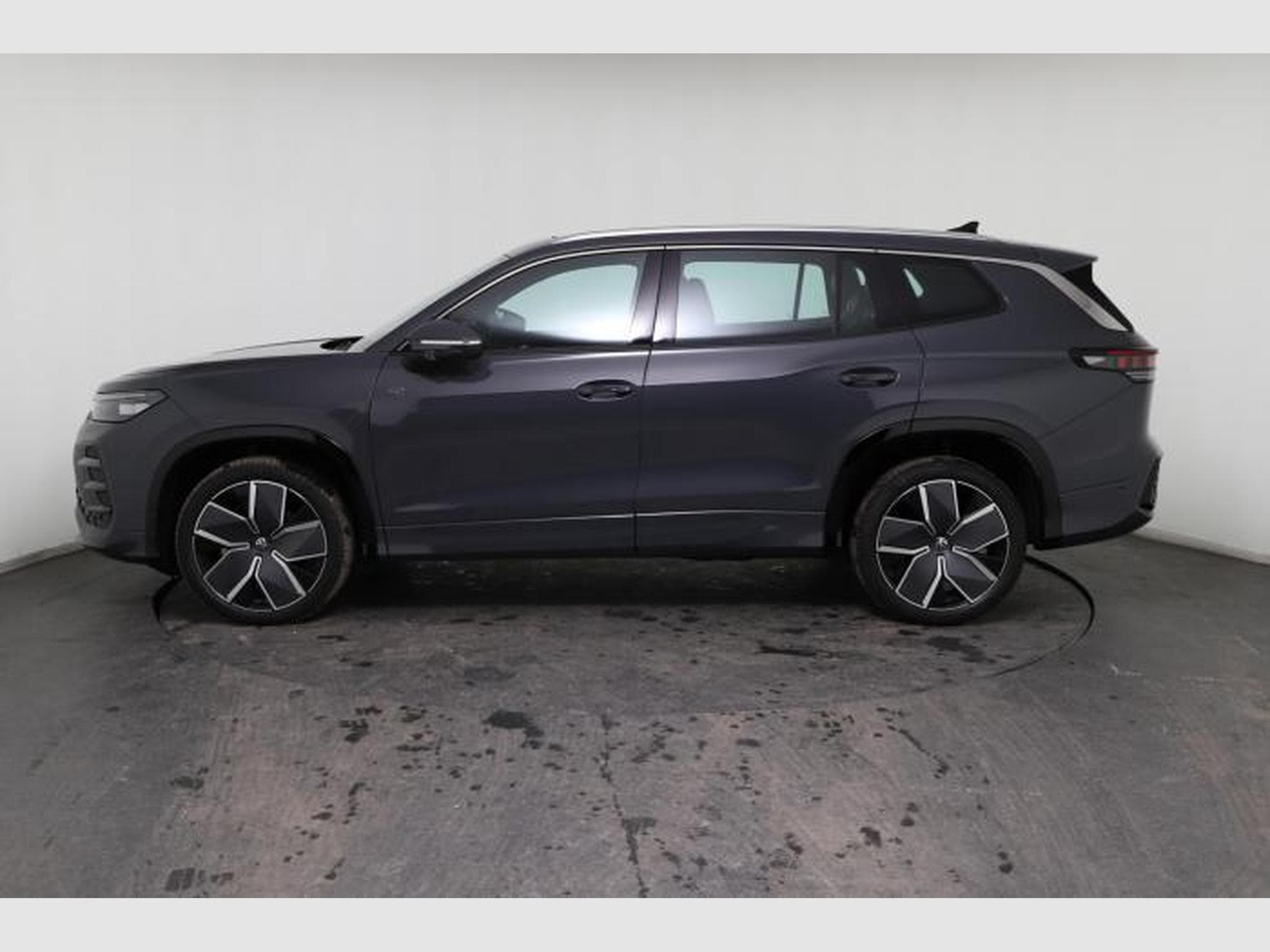 VW Tayron New Edition R-Line (2025) - Photo 4