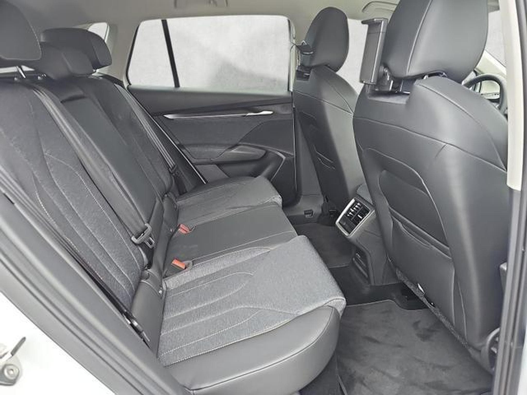 Skoda Elroq 85 Loft (2026) - Photo 13