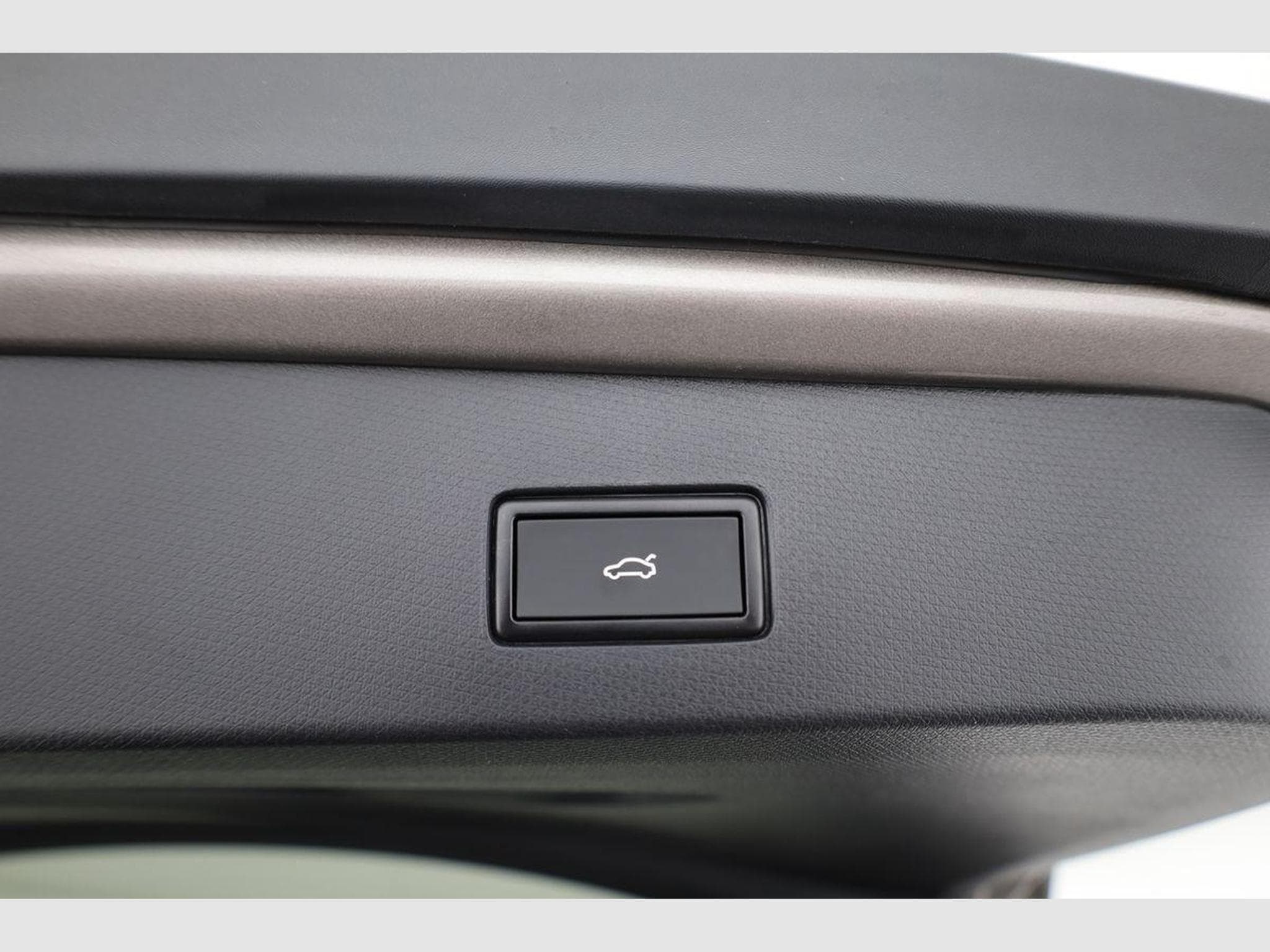 Cupra Tavascan 250 kW 4Drive VZ (2026) - Photo 12