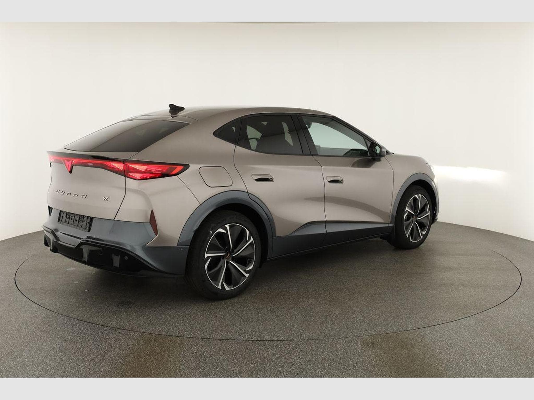 Cupra Tavascan 250 kW 4Drive VZ (2026) - Photo 17