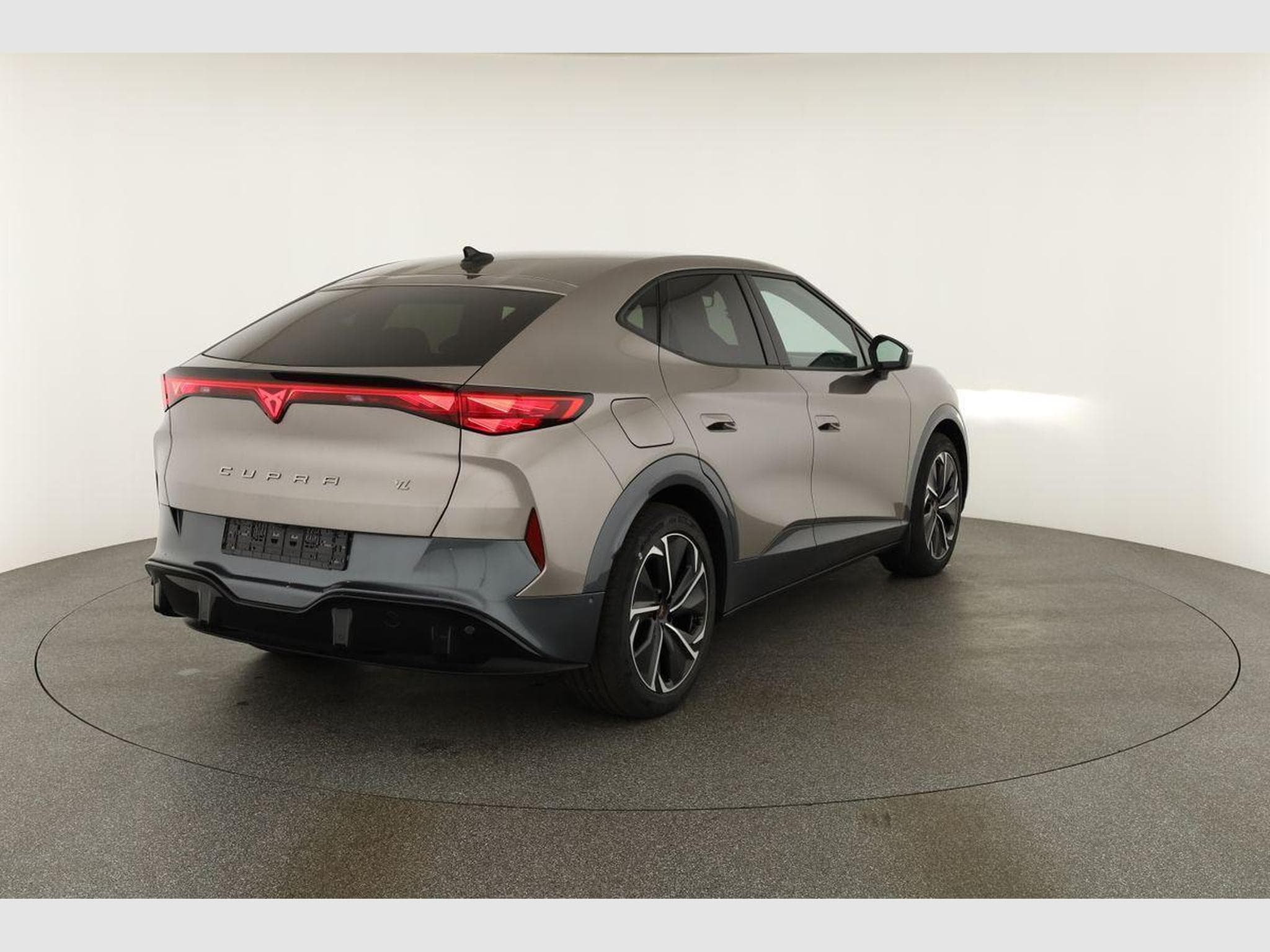Cupra Tavascan 250 kW 4Drive VZ (2026) - Photo 16
