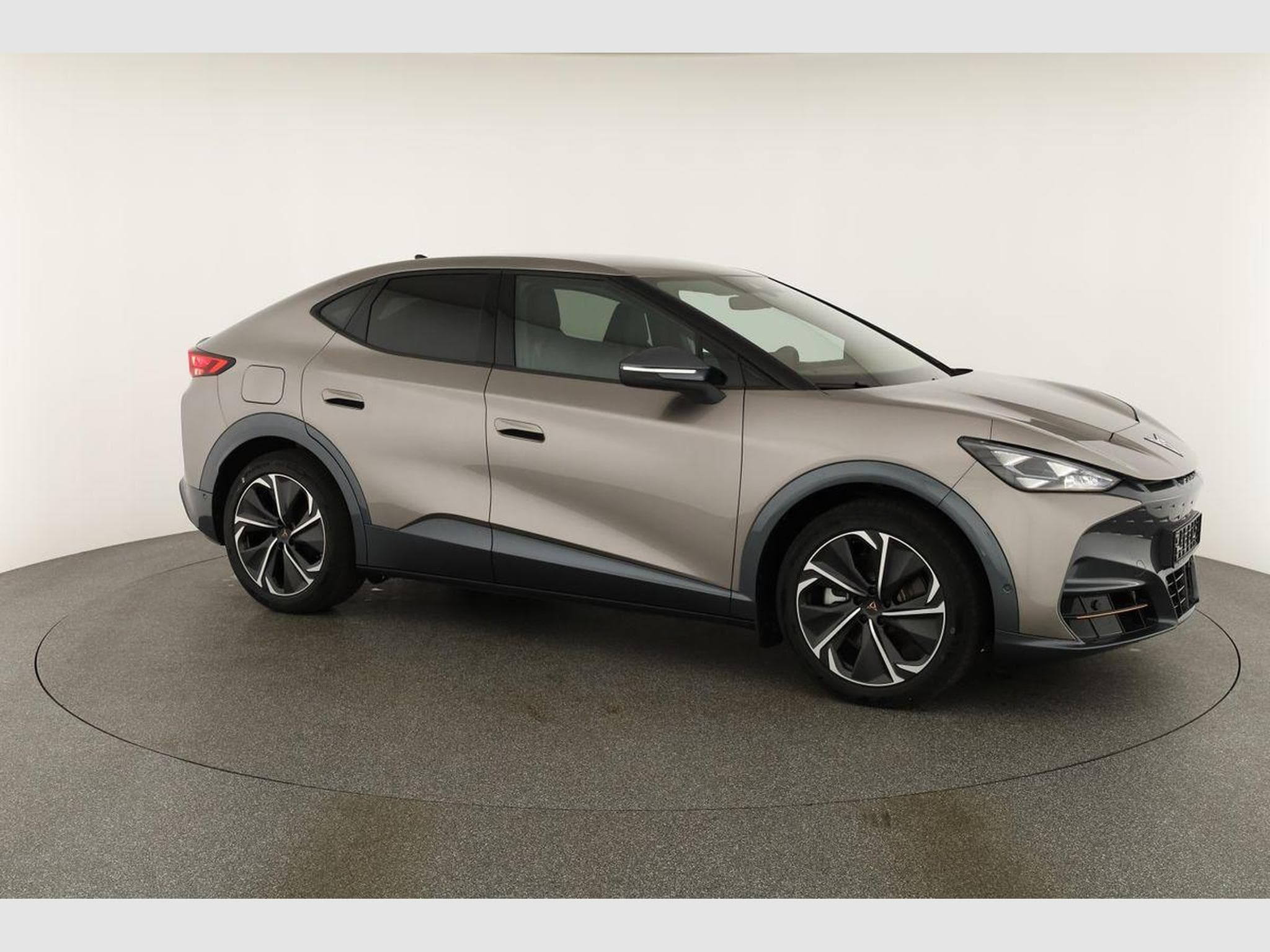 Cupra Tavascan 250 kW 4Drive VZ (2026) - Photo 22
