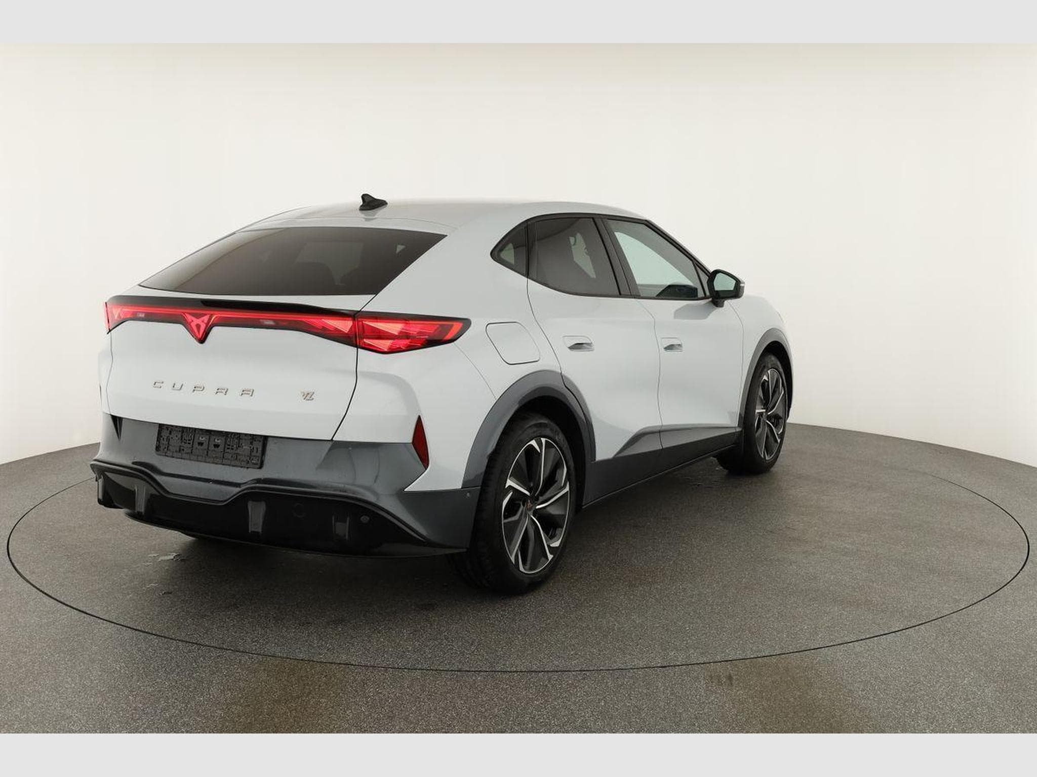 Cupra Tavascan 250 kW 4Drive VZ (2026) - Photo 16