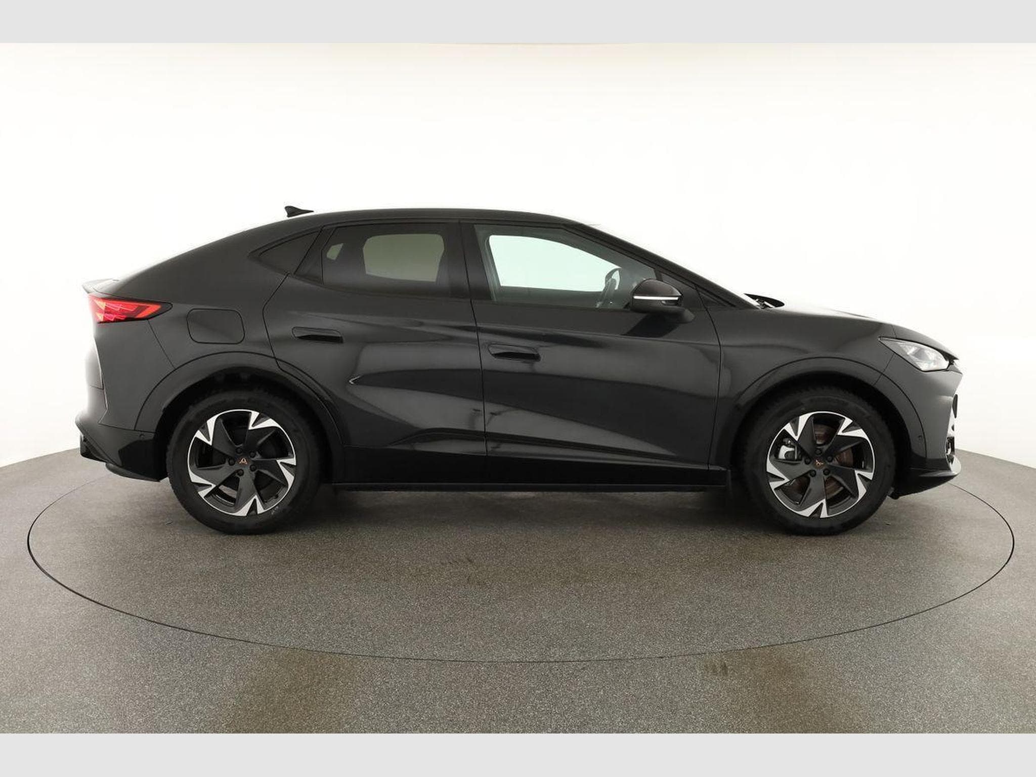 Cupra Tavascan 210 kW Endurance (2026) - Photo 20