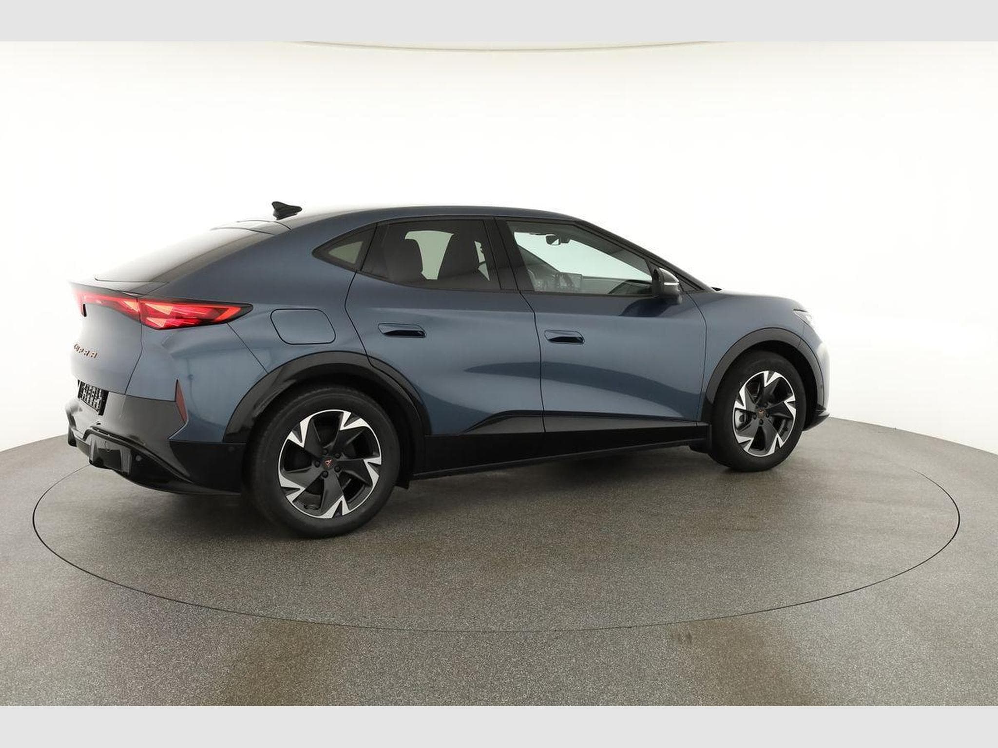 Cupra Tavascan 210 kW Endurance (2026) - Photo 18