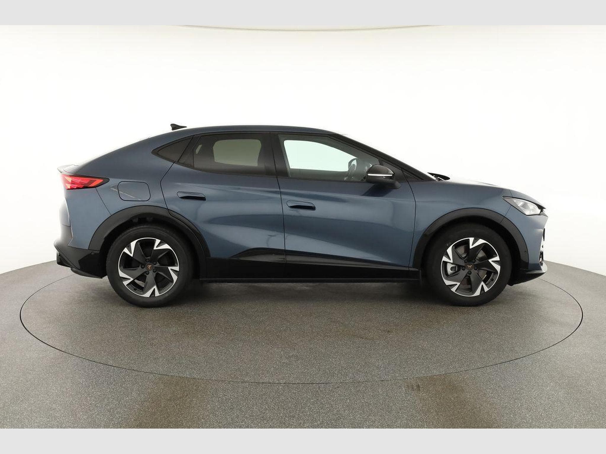 Cupra Tavascan 210 kW Endurance (2026) - Photo 20