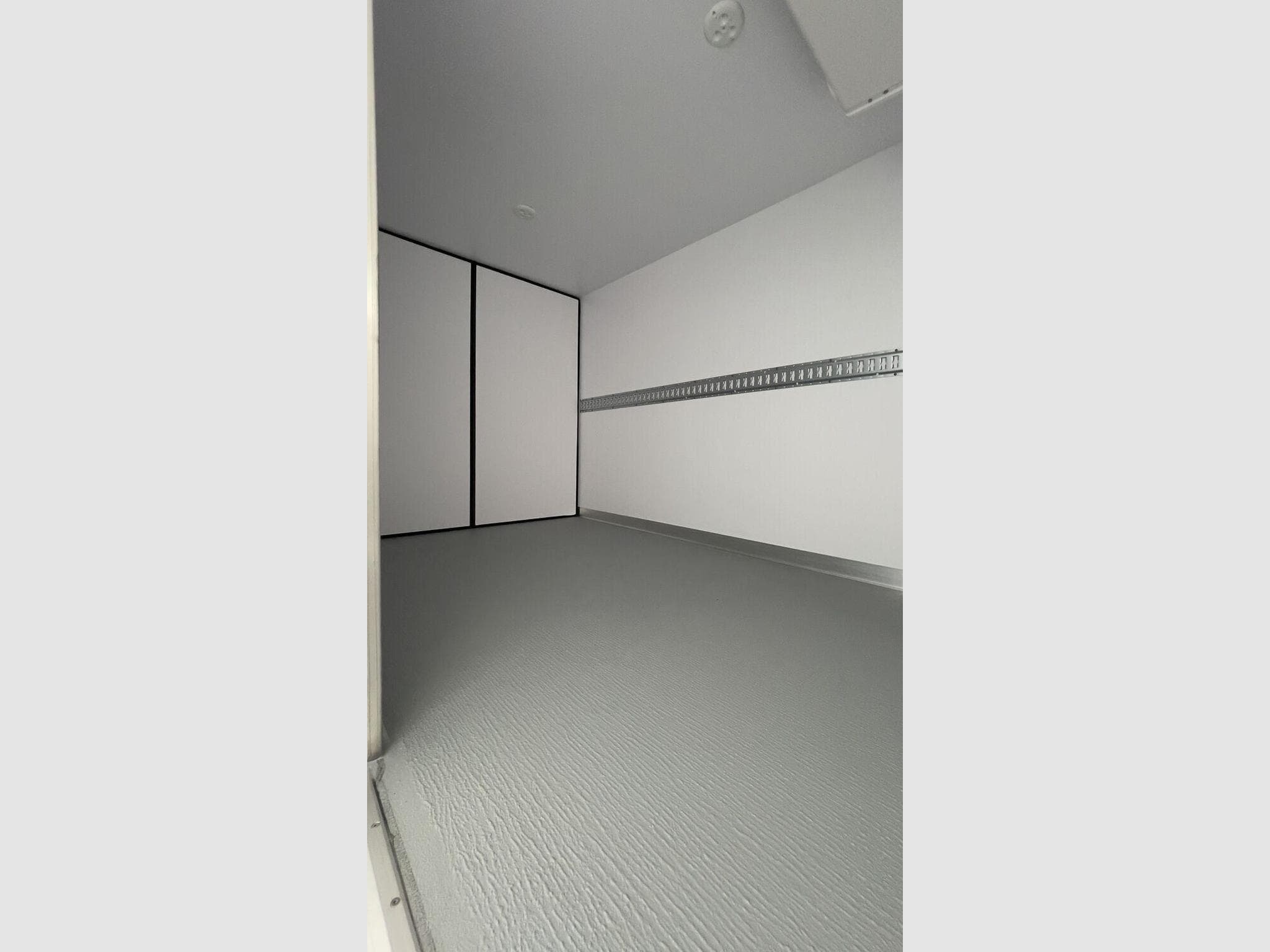 VW Crafter Business CC 35 L3 RJ Frigo Lamberet (2024) - Photo 8