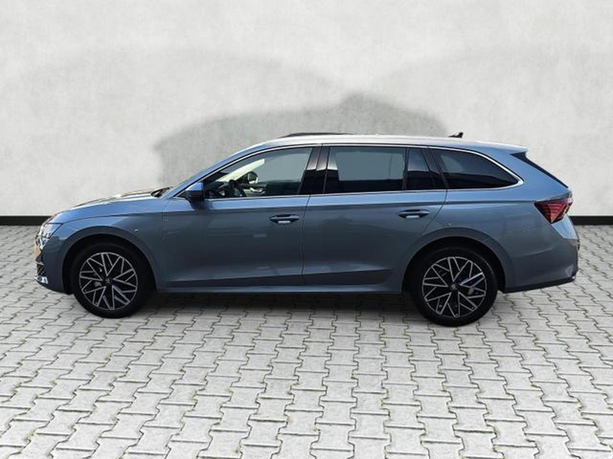 Skoda Octavia 2.0 TDI 110 kW Selection (2026) - Photo 4