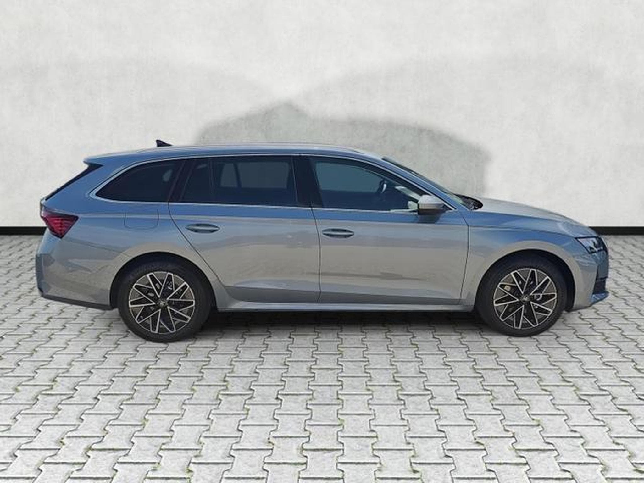 Skoda Octavia 2.0 TDI 110 kW Selection (2026) - Photo 8