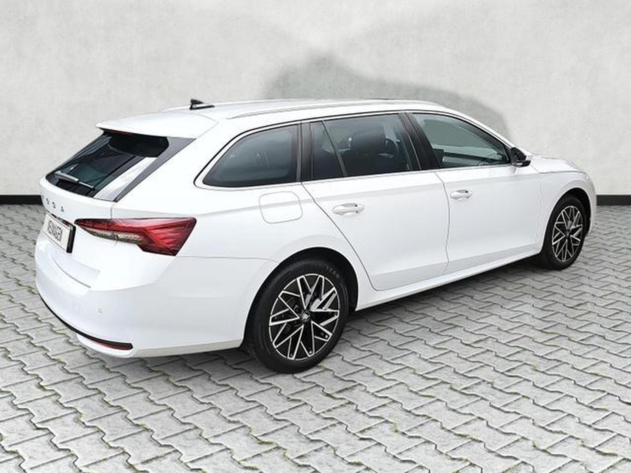 Skoda Octavia 2.0 TDI 110 kW Selection (2026) - Photo 7