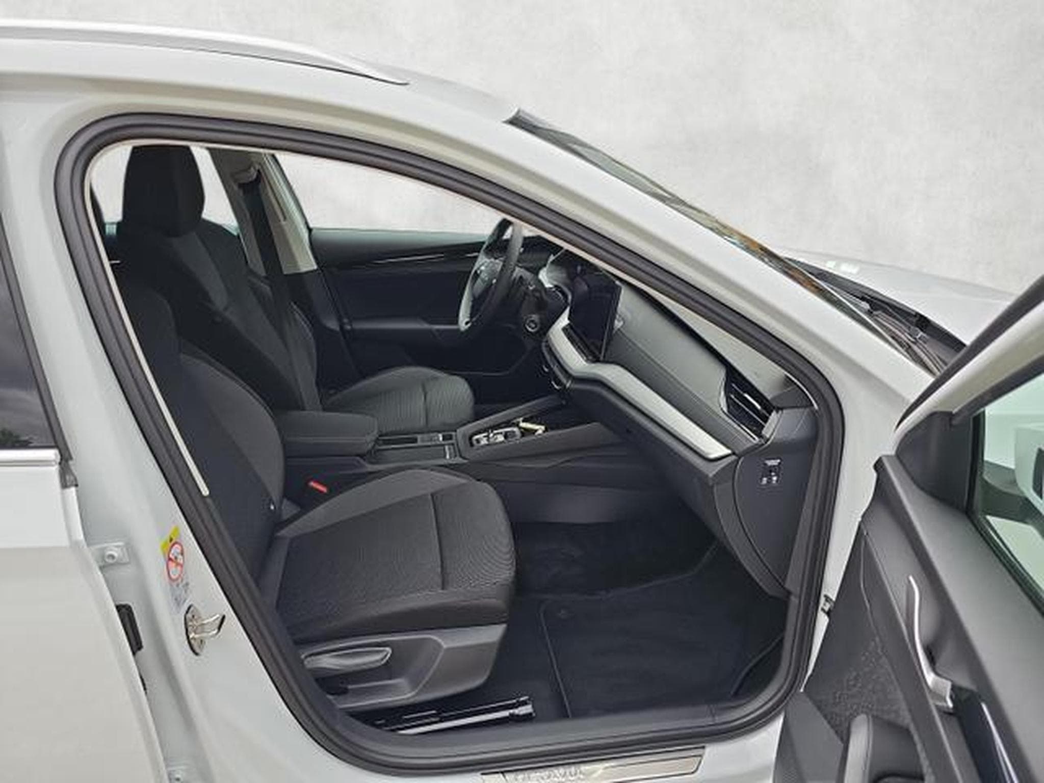 Skoda Octavia 2.0 TDI 110 kW Selection (2026) - Photo 10