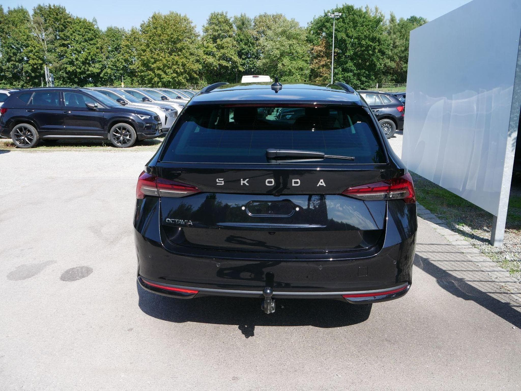 Skoda Octavia Selection (2026) - Photo 2