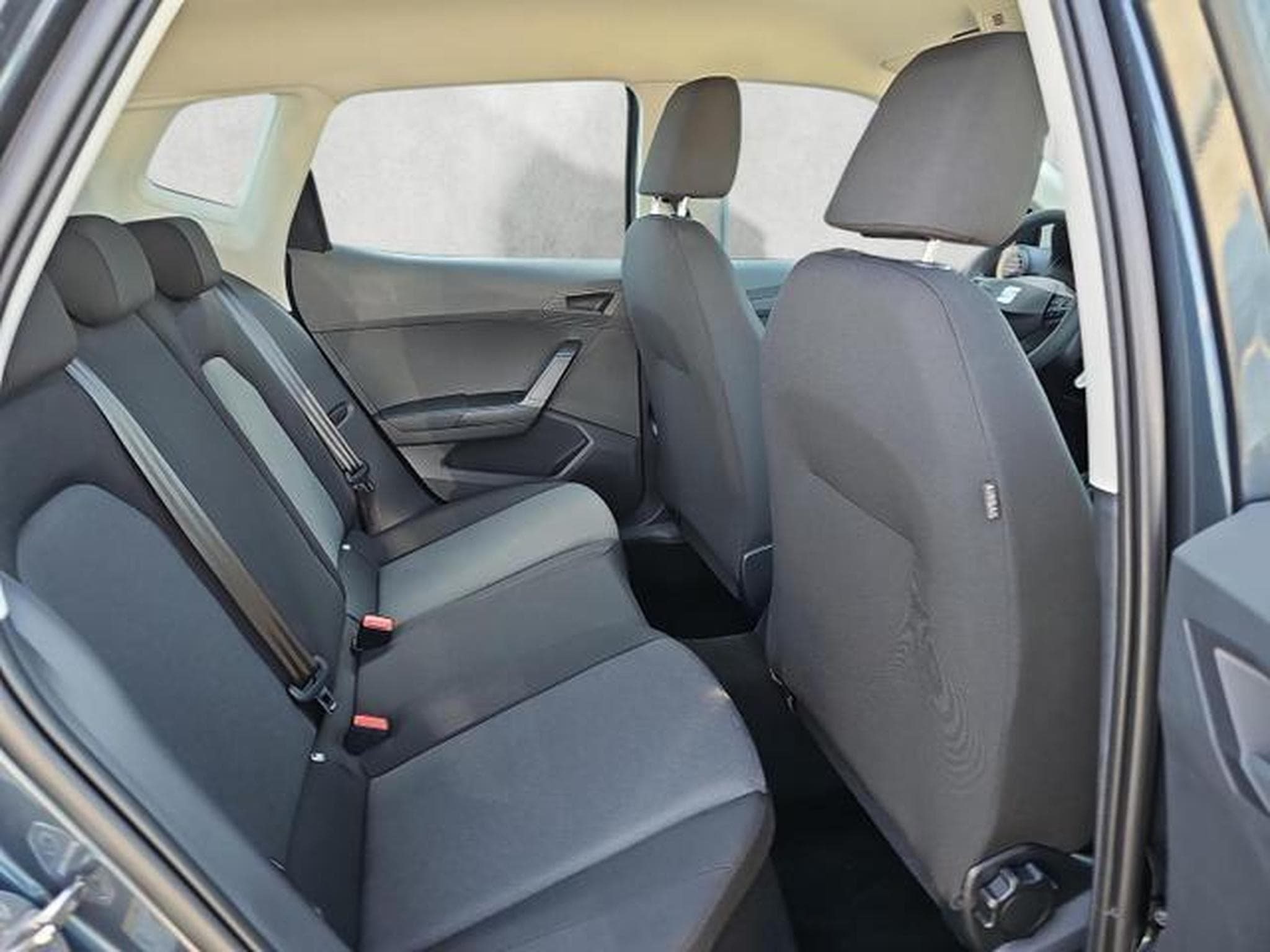 Seat Arona 1.0 TSI 70 kW Style (2026) - Photo 13