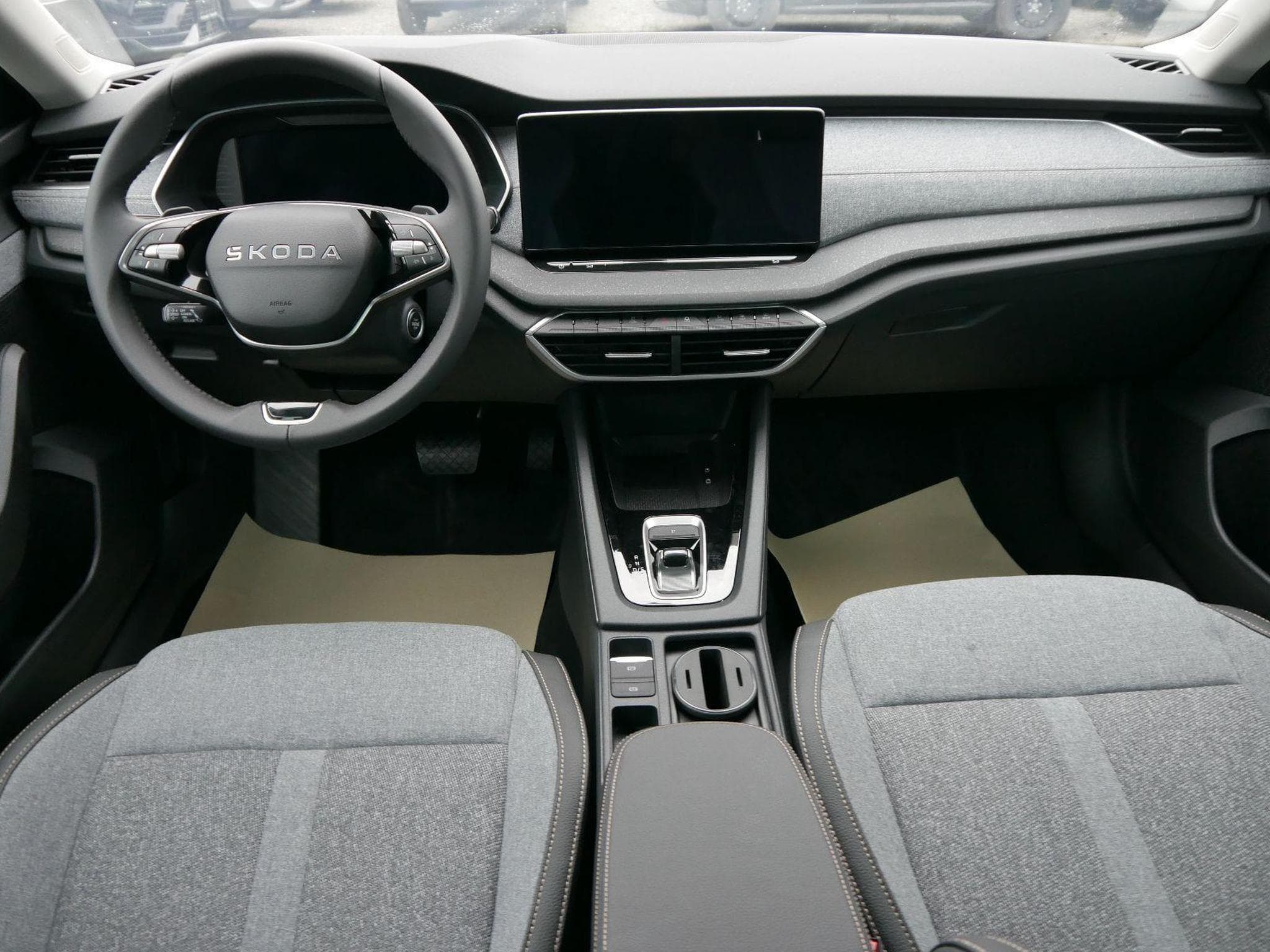 Skoda Octavia Selection (2026) - Photo 10