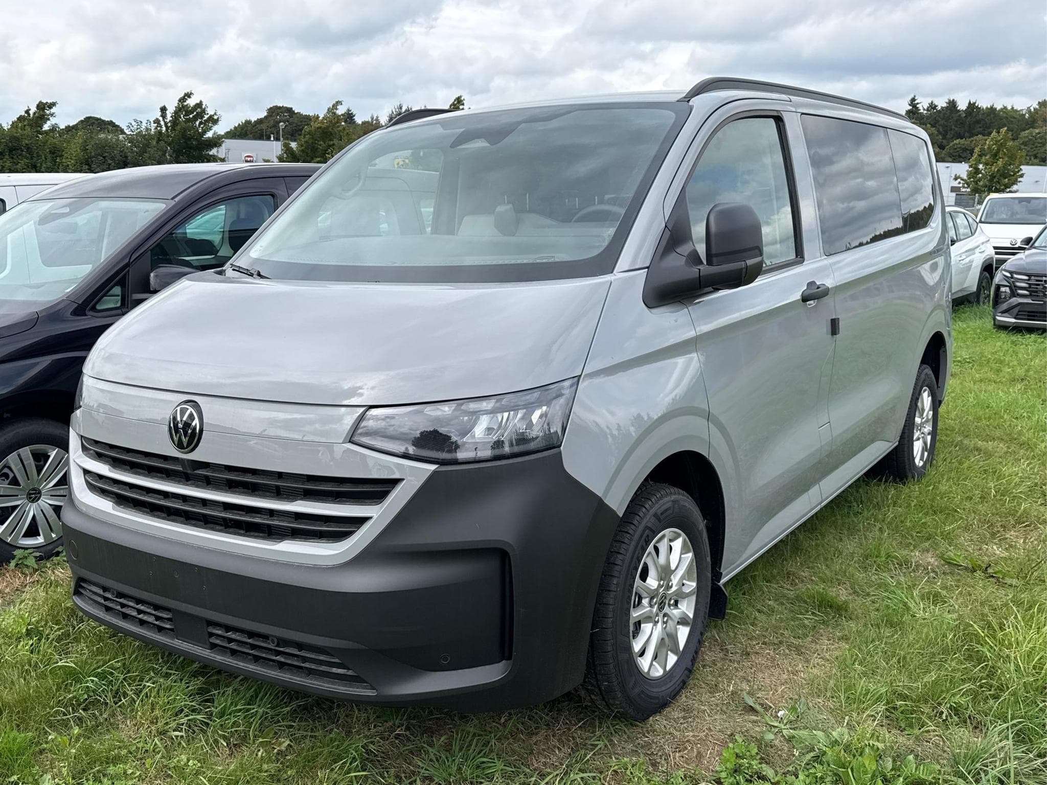 VW T7 Basis (2026) - Photo 1