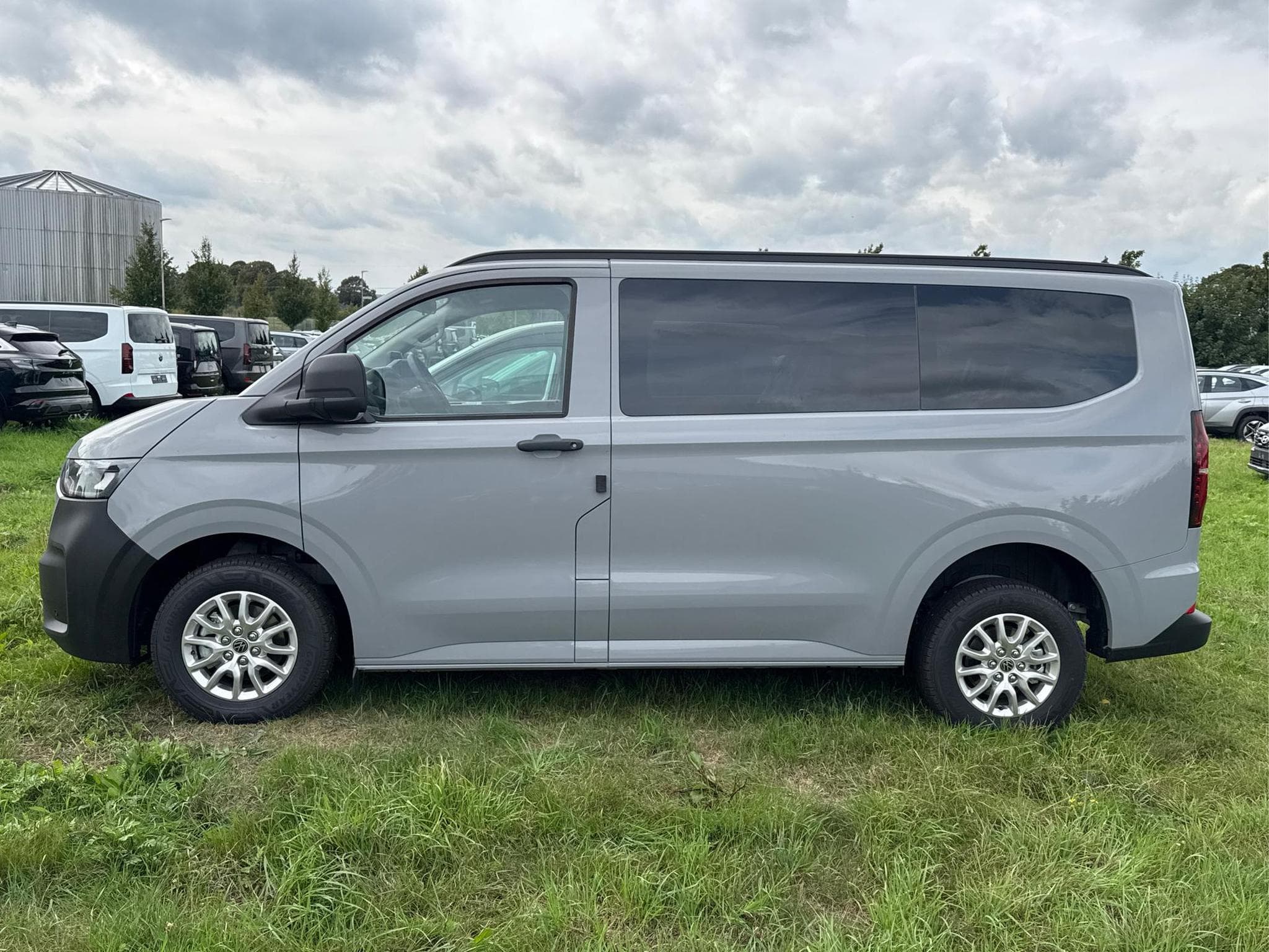 VW T7 Basis (2026) - Photo 4