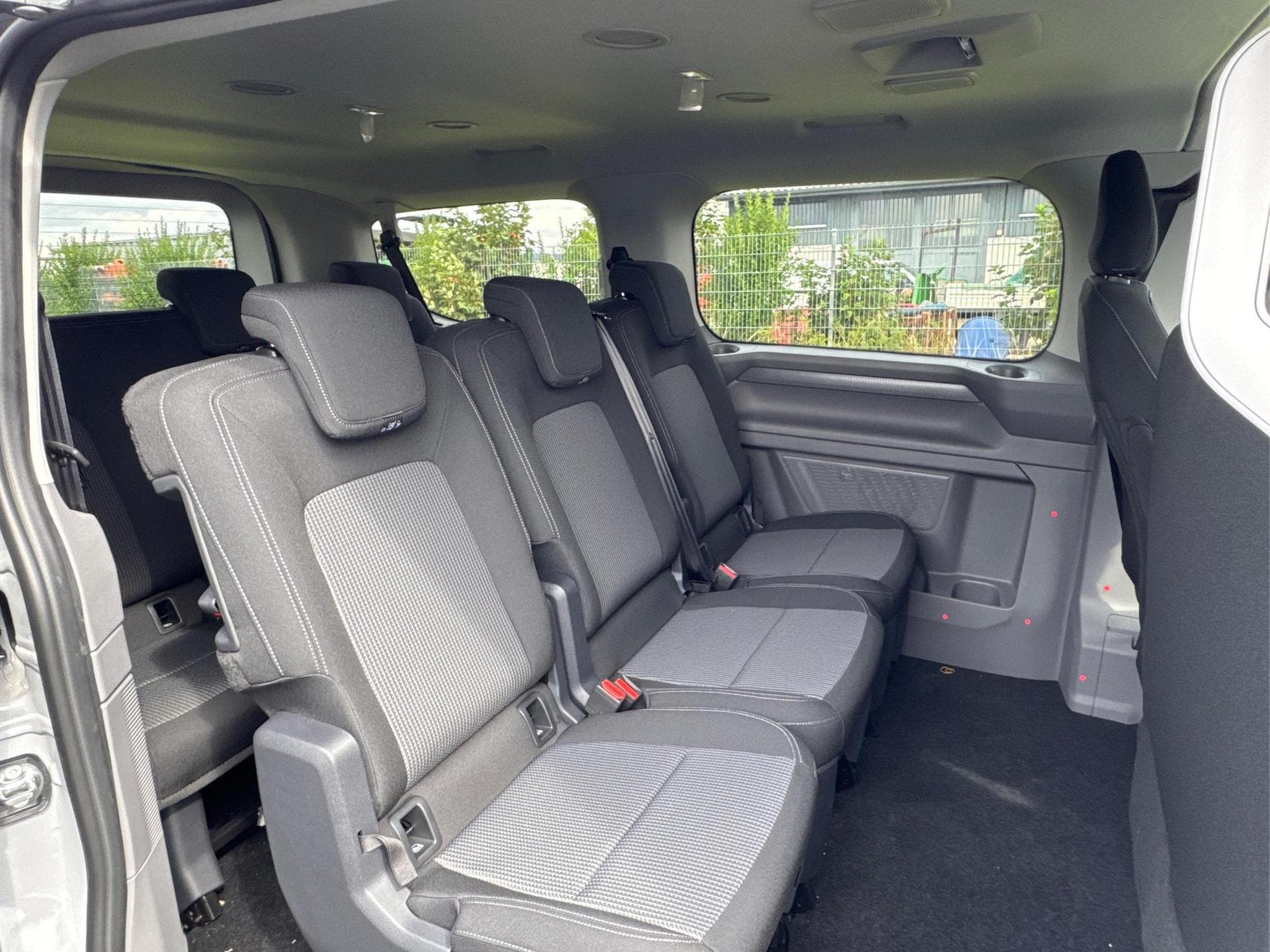 VW T7 Basis (2026) - Photo 11