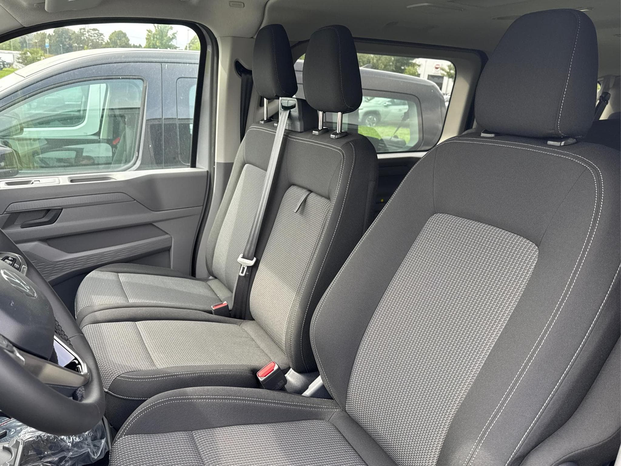 VW T7 Basis (2026) - Photo 16