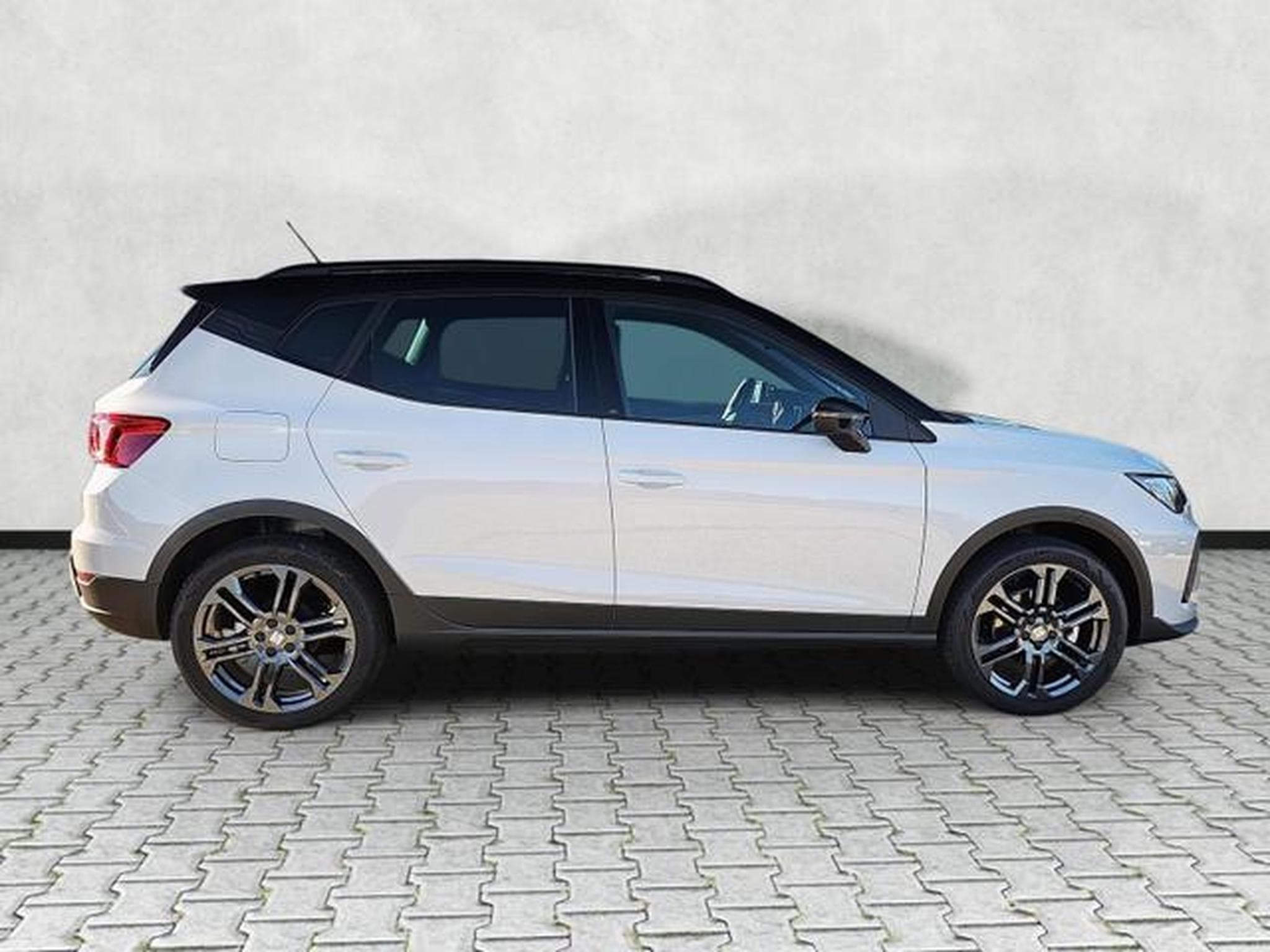 Seat Arona 1.0 TSI 85 kW FR (2026) - Photo 8