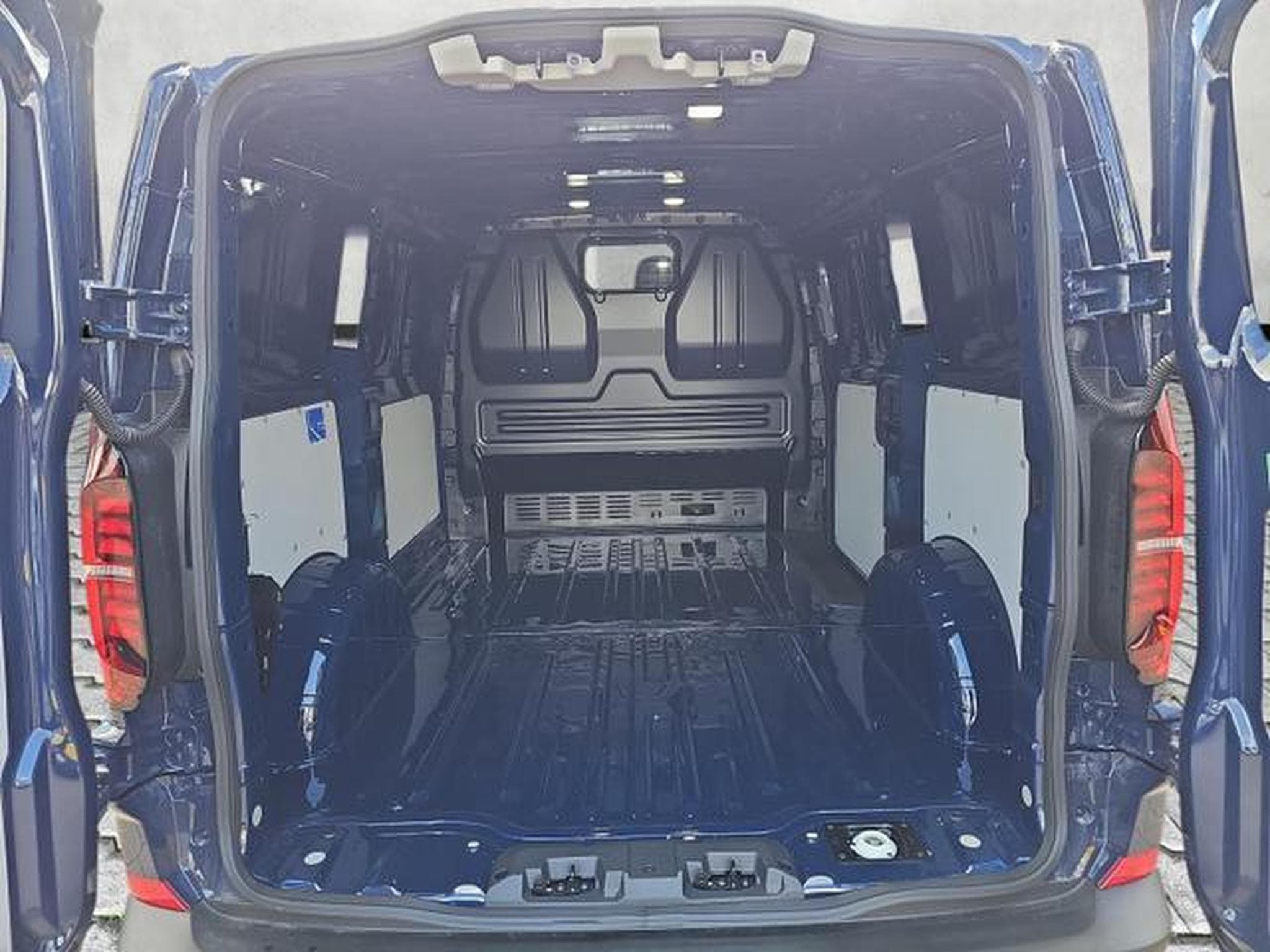 VW T7 2.0 TDI 110 kW 4MO KR (2026) - Foto 14