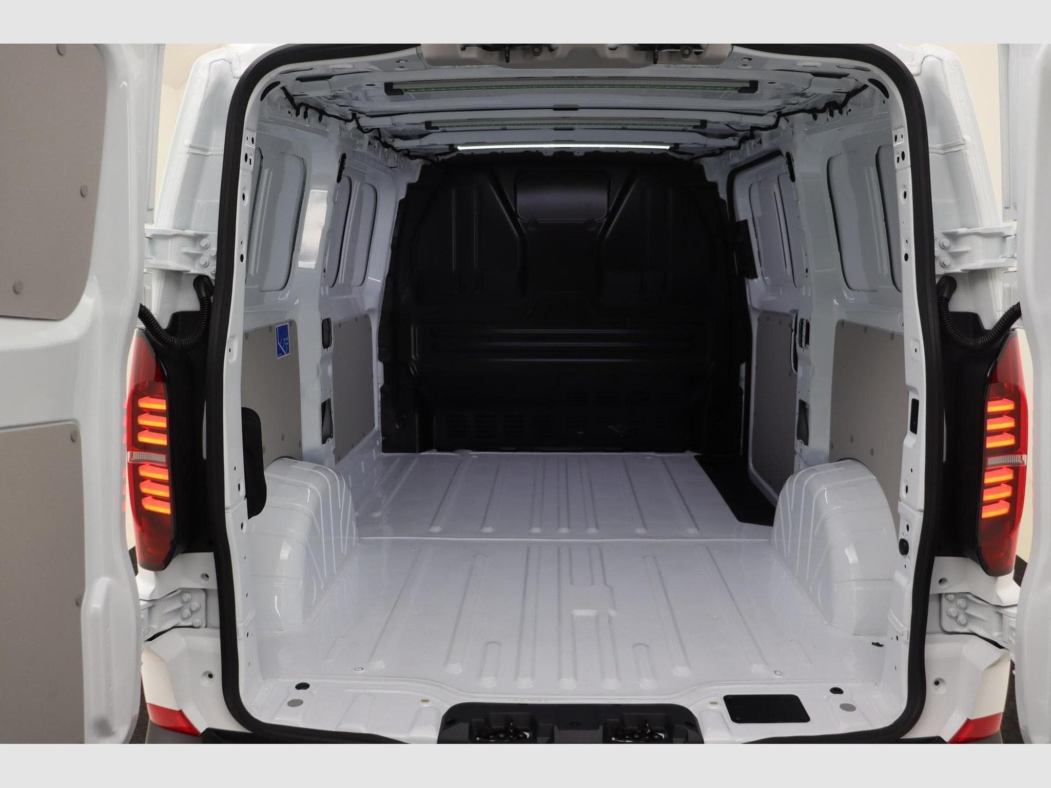 VW T5 Kastenwagen T7 Fourgon 3100 mm (2026) - Foto 21
