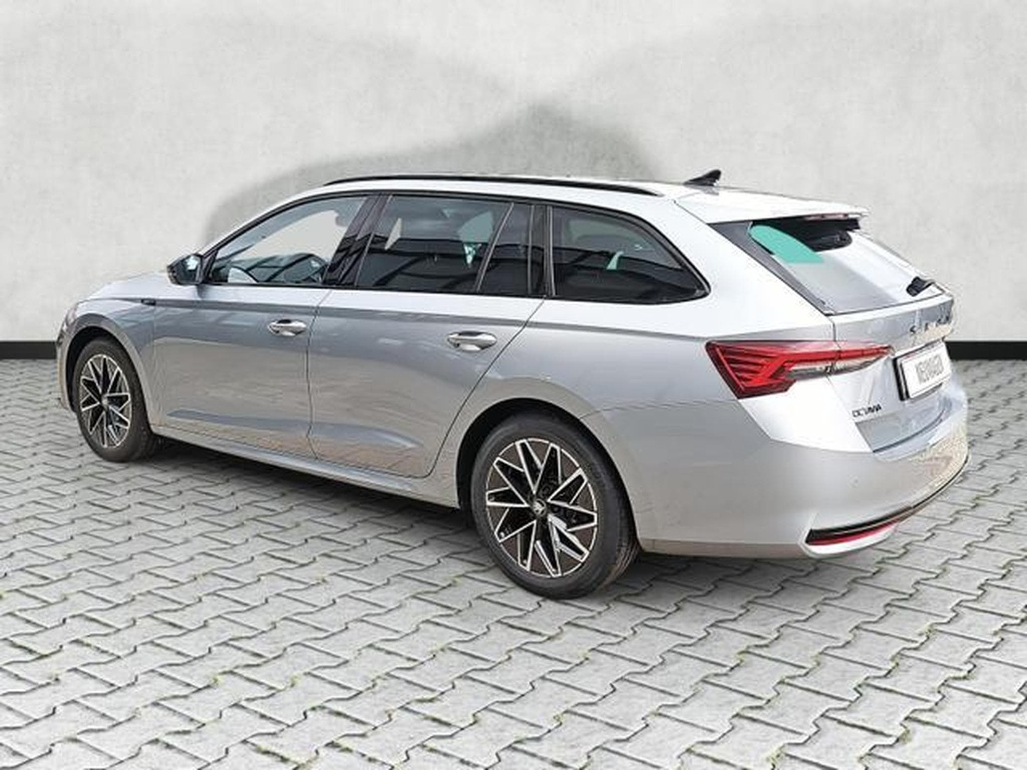 Skoda Octavia 1.5 TSI mHEV 110 kW Sportline (2026) - Photo 5