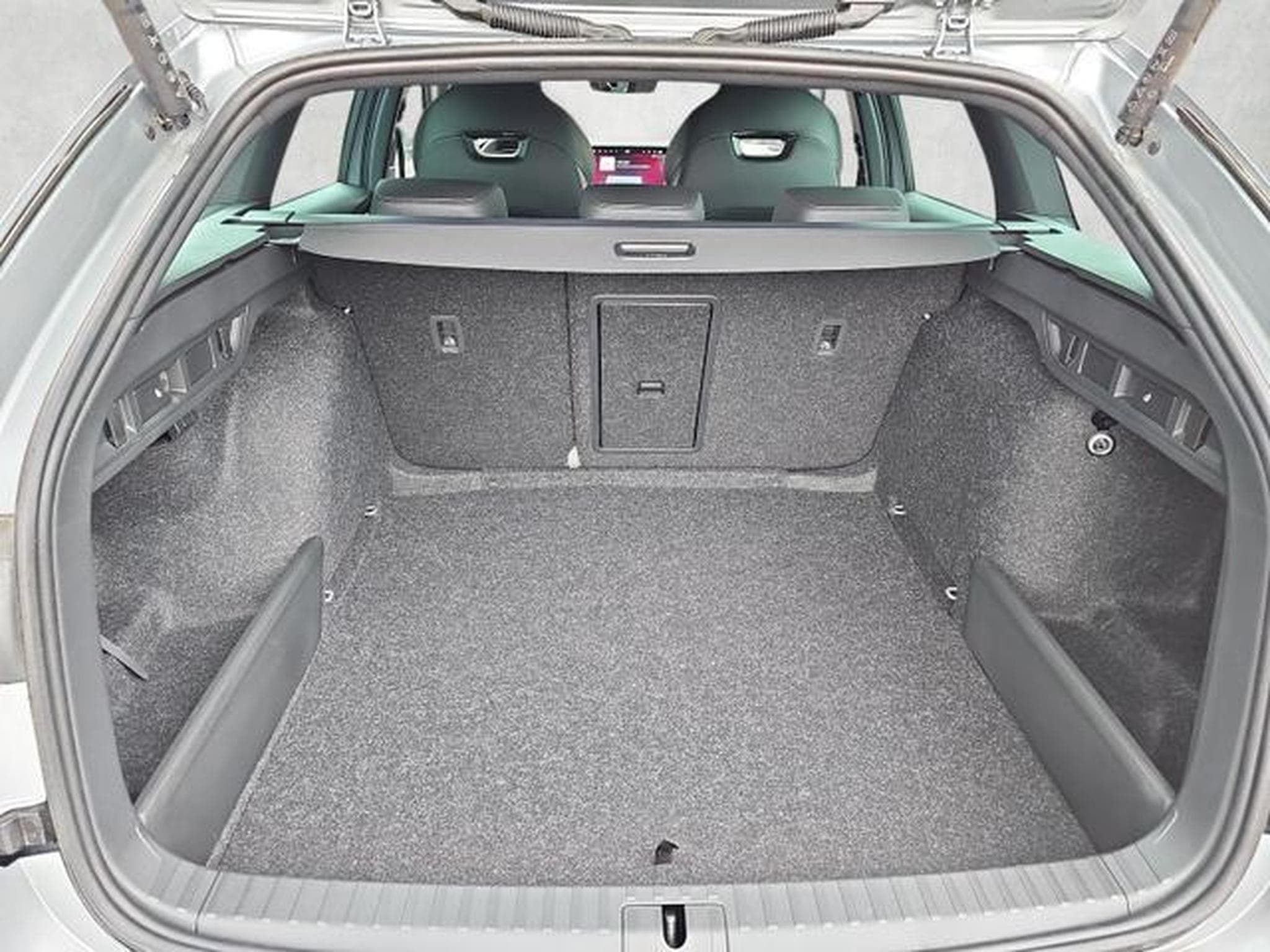 Skoda Octavia 1.5 TSI mHEV 110 kW Sportline (2026) - Photo 14