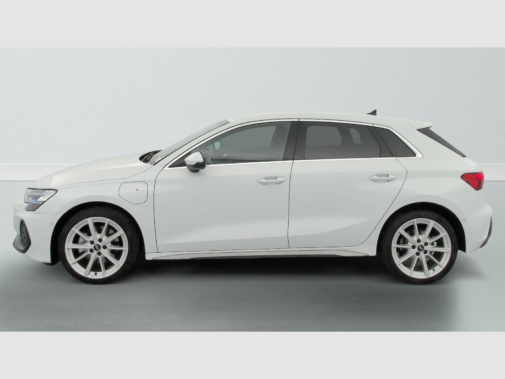 Audi A3 S line (2025) - Photo 4