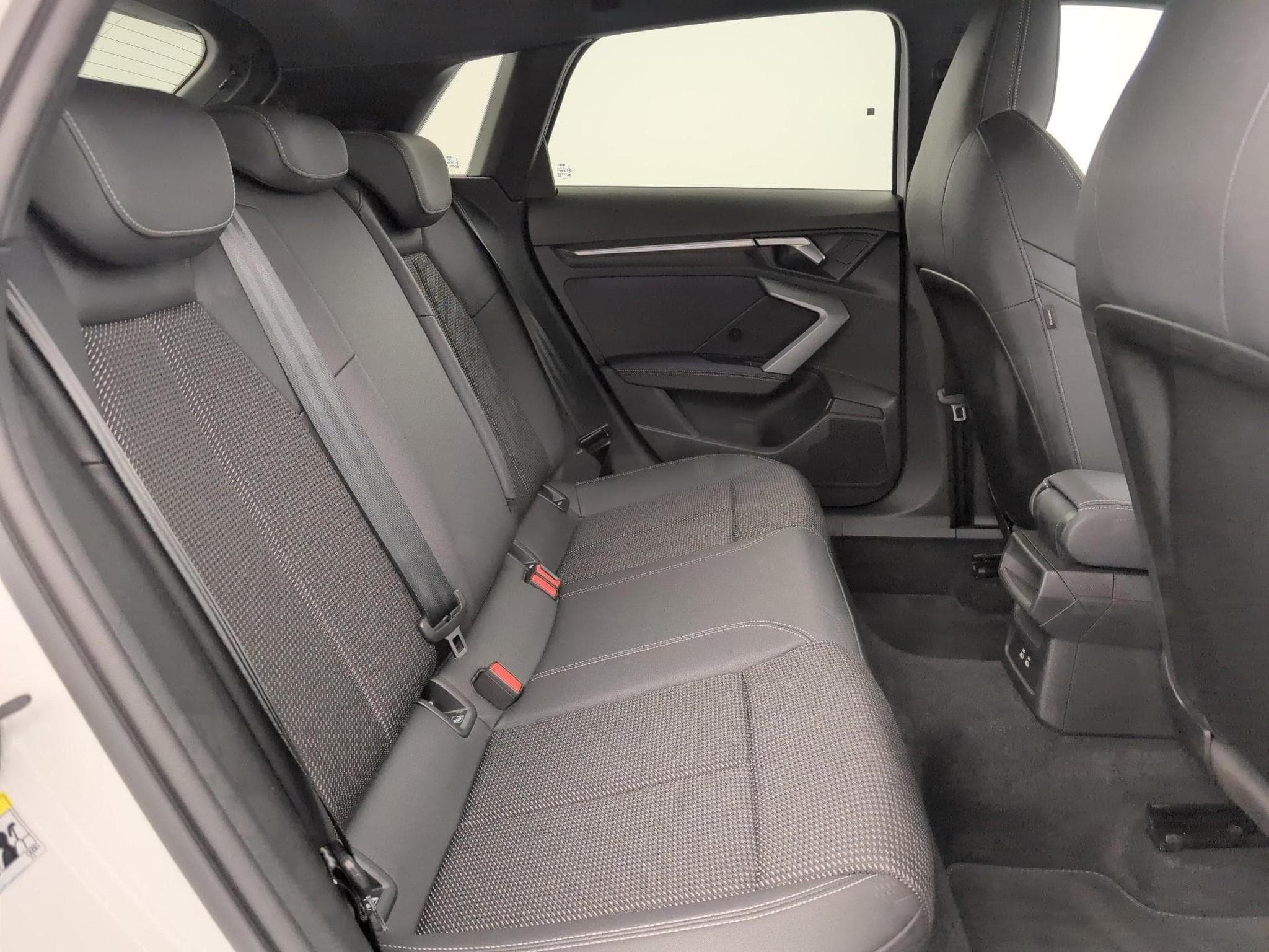 Audi A3 S line (2025) - Photo 10