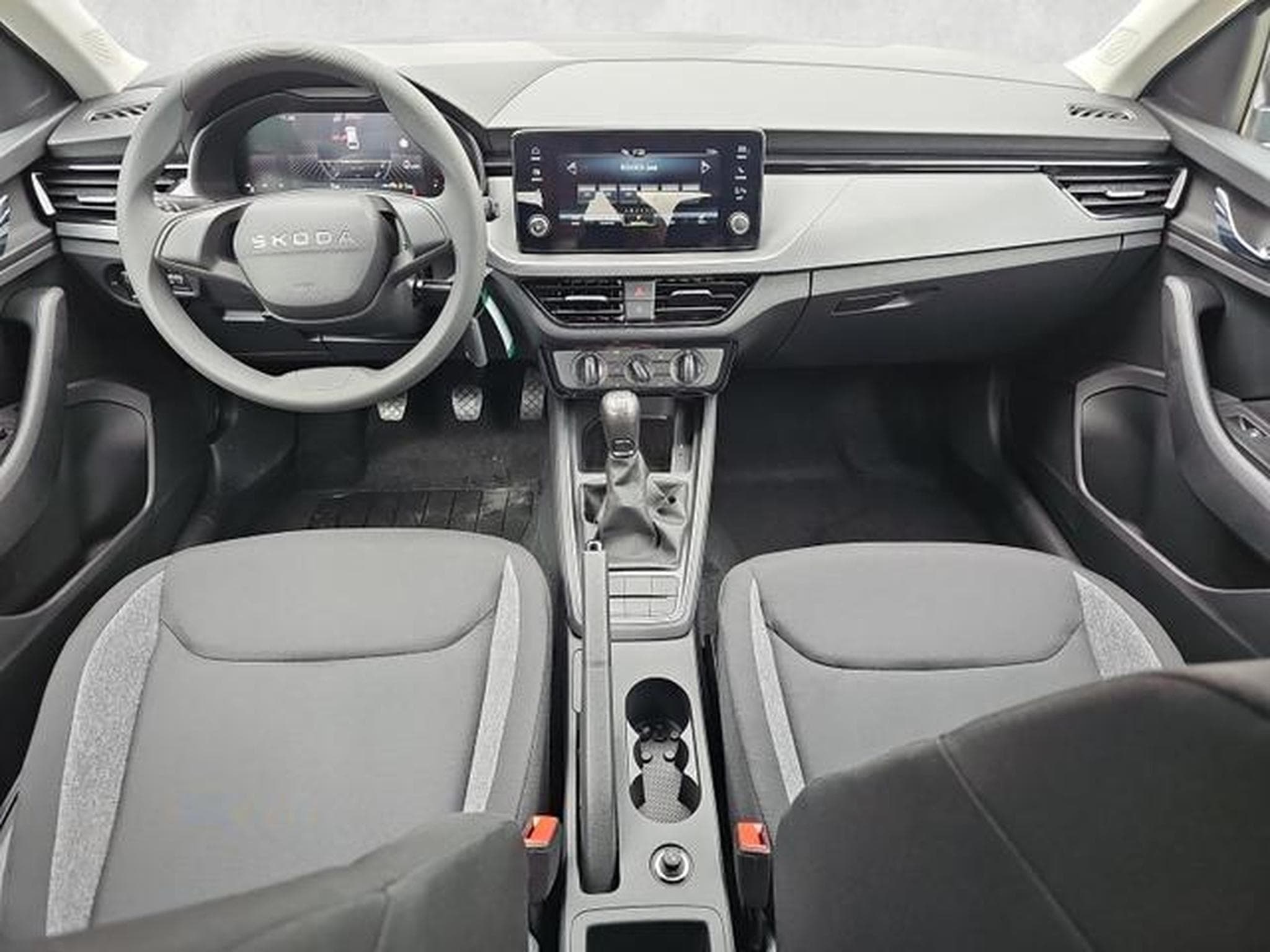 Skoda Scala Essence (2026) - Photo 11