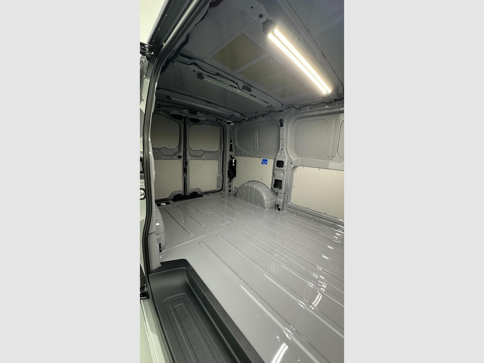 VW T5 Kastenwagen Business T7 L1H1 (2025) - Foto 8