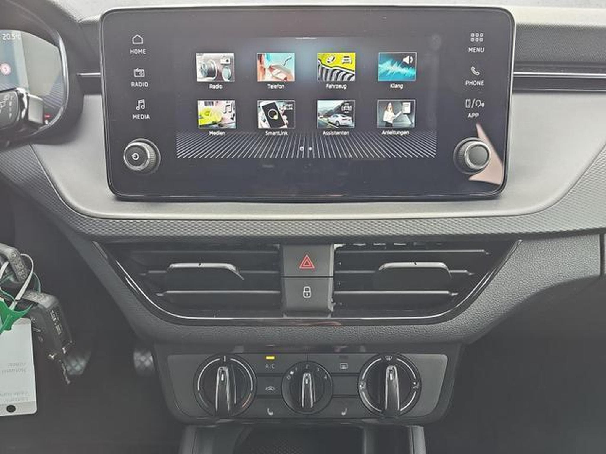 Skoda Scala Essence (2026) - Photo 12