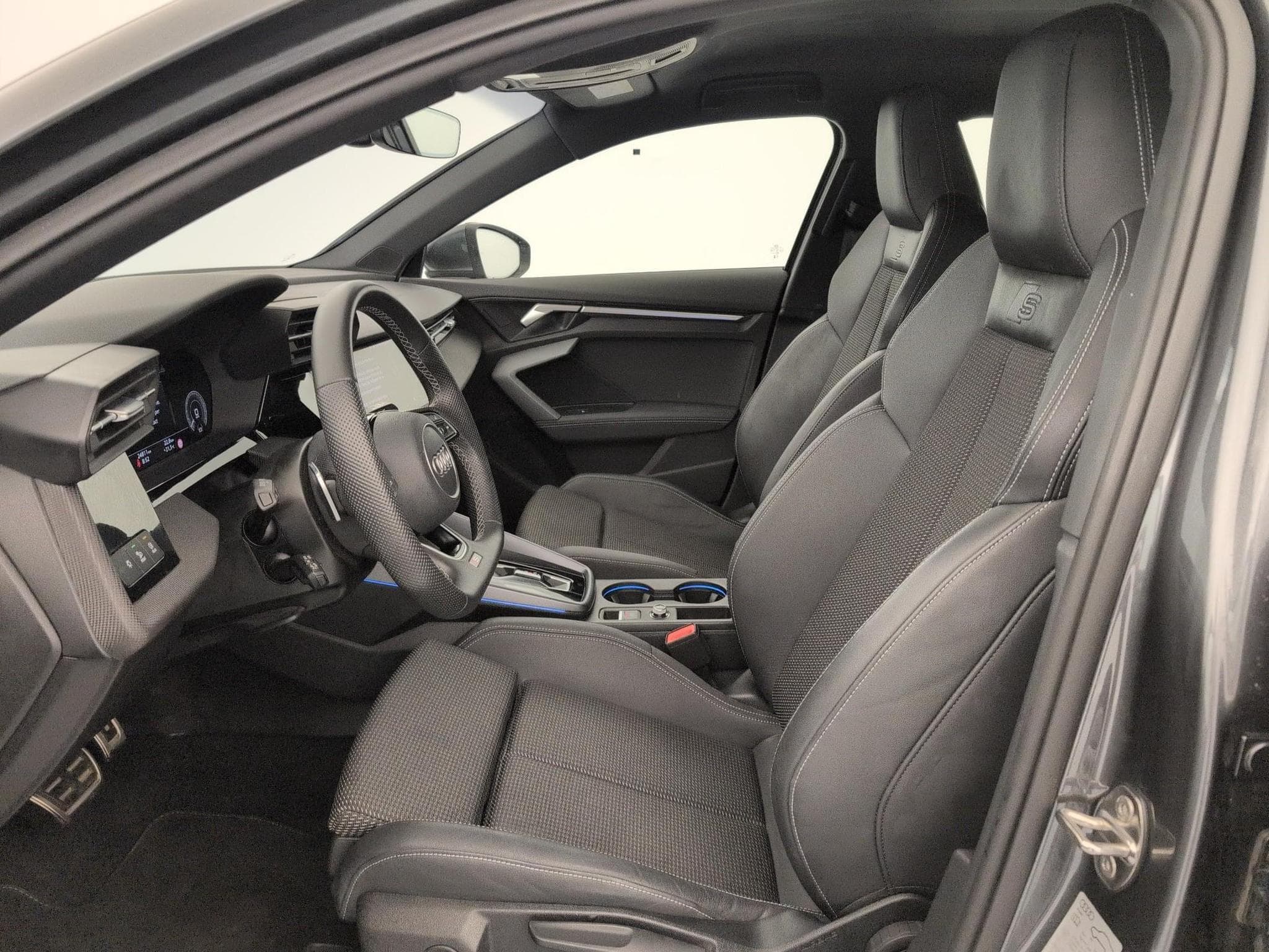 Audi A3 S line (2025) - Photo 17