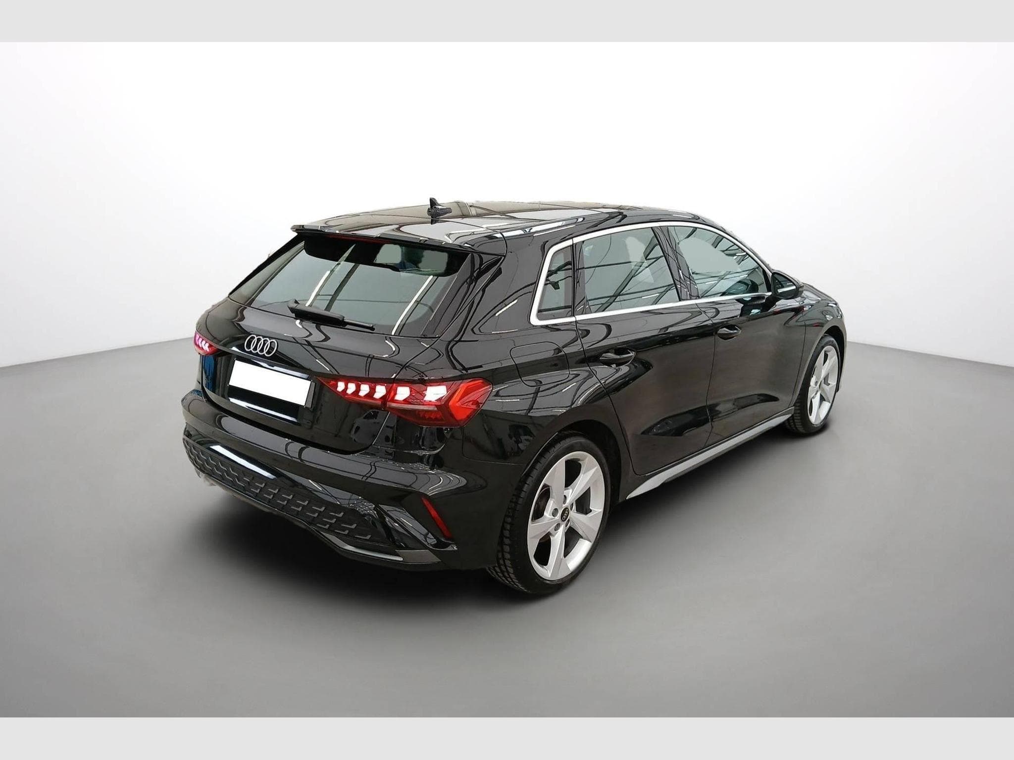 Audi A3 S line (2025) - Photo 4