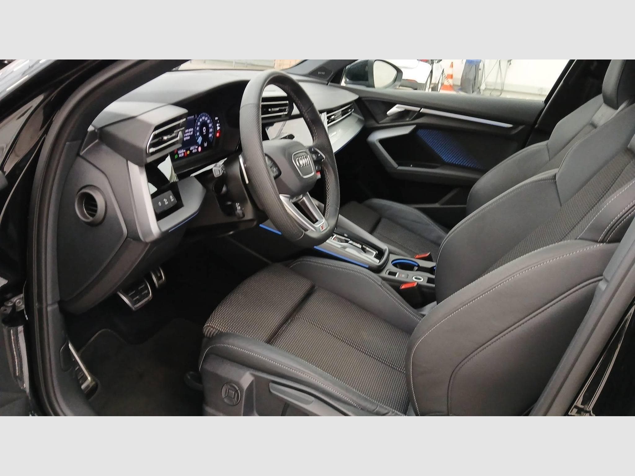 Audi A3 S line (2025) - Photo 8