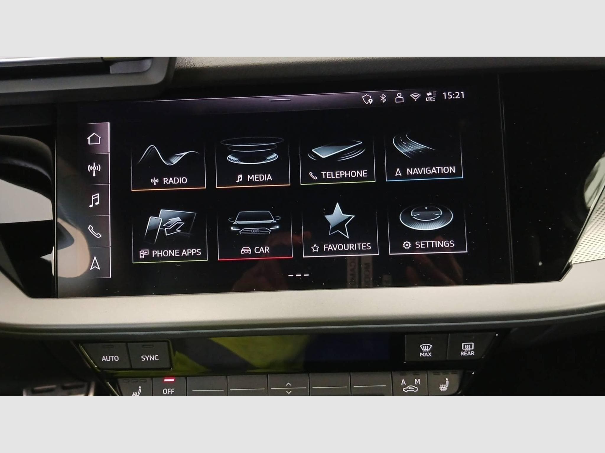 Audi A3 S line (2025) - Photo 8