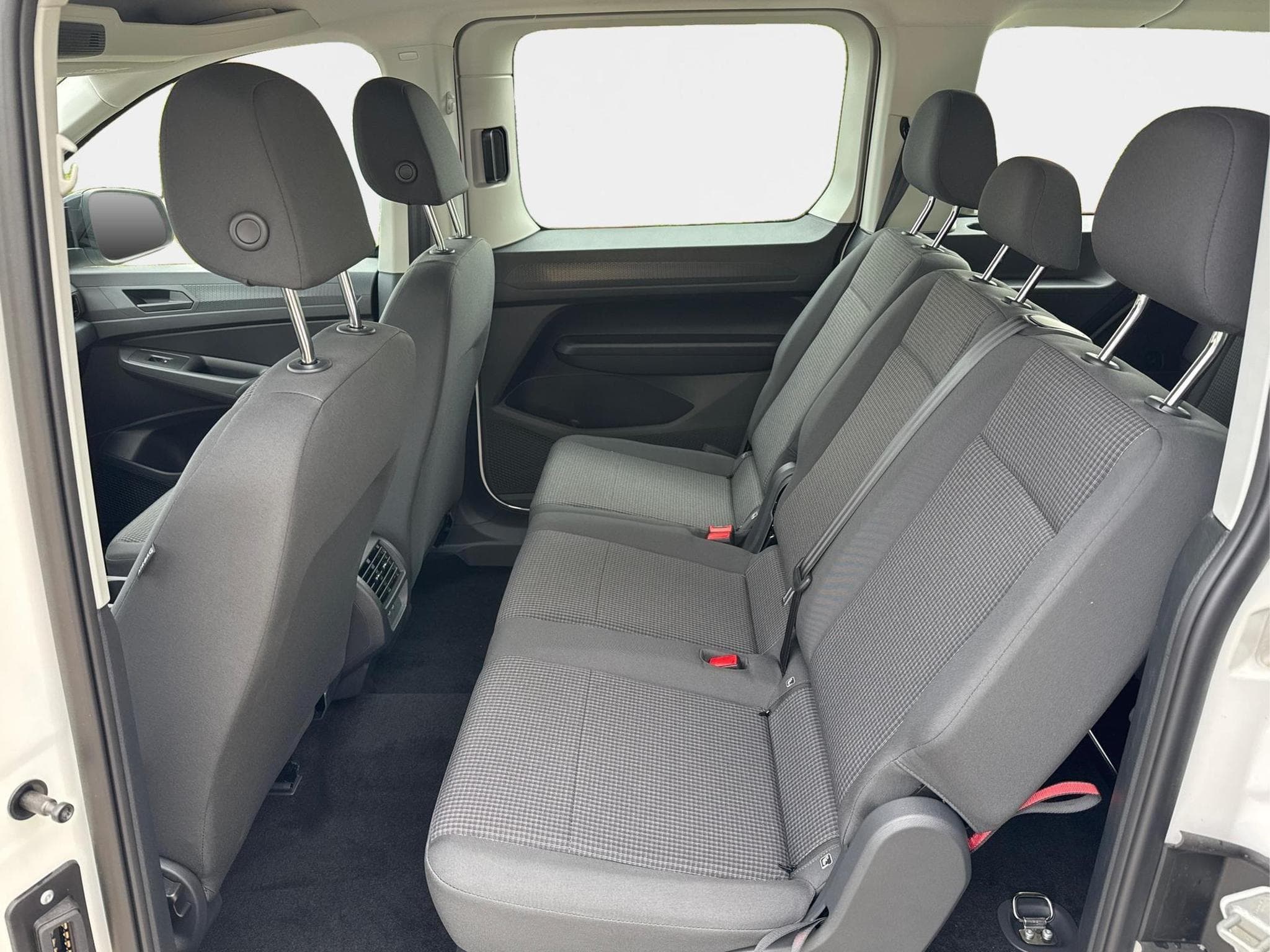 VW Caddy Caddy Maxi (2026) - Photo 14