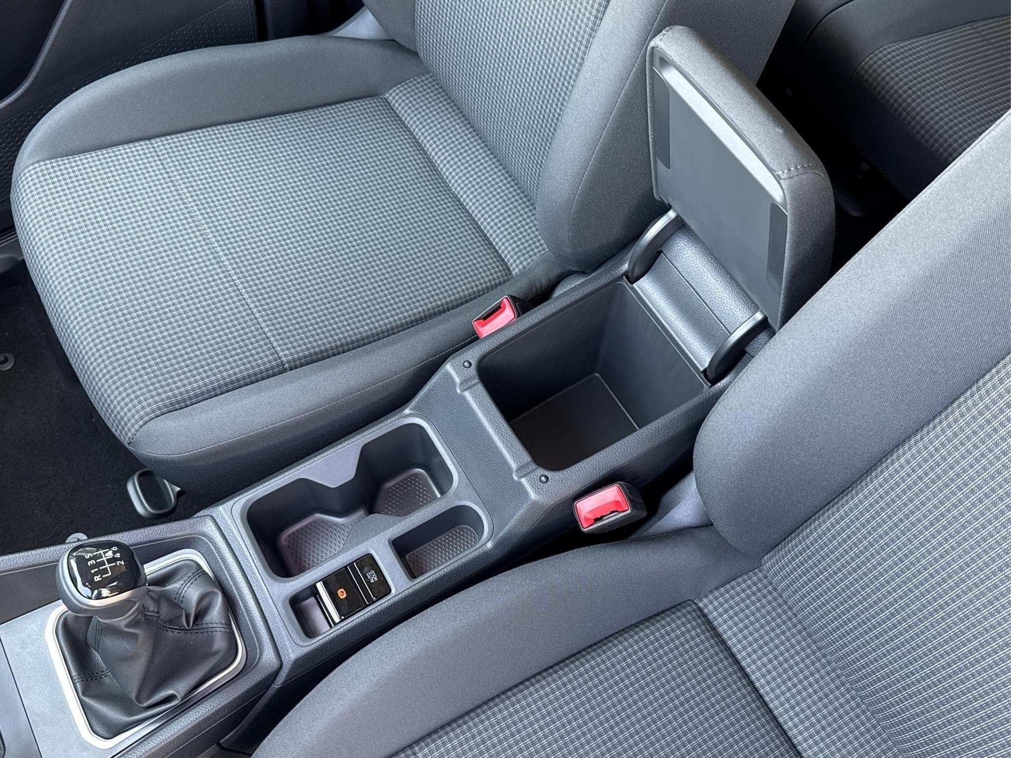 VW Caddy Caddy Maxi (2026) - Photo 20
