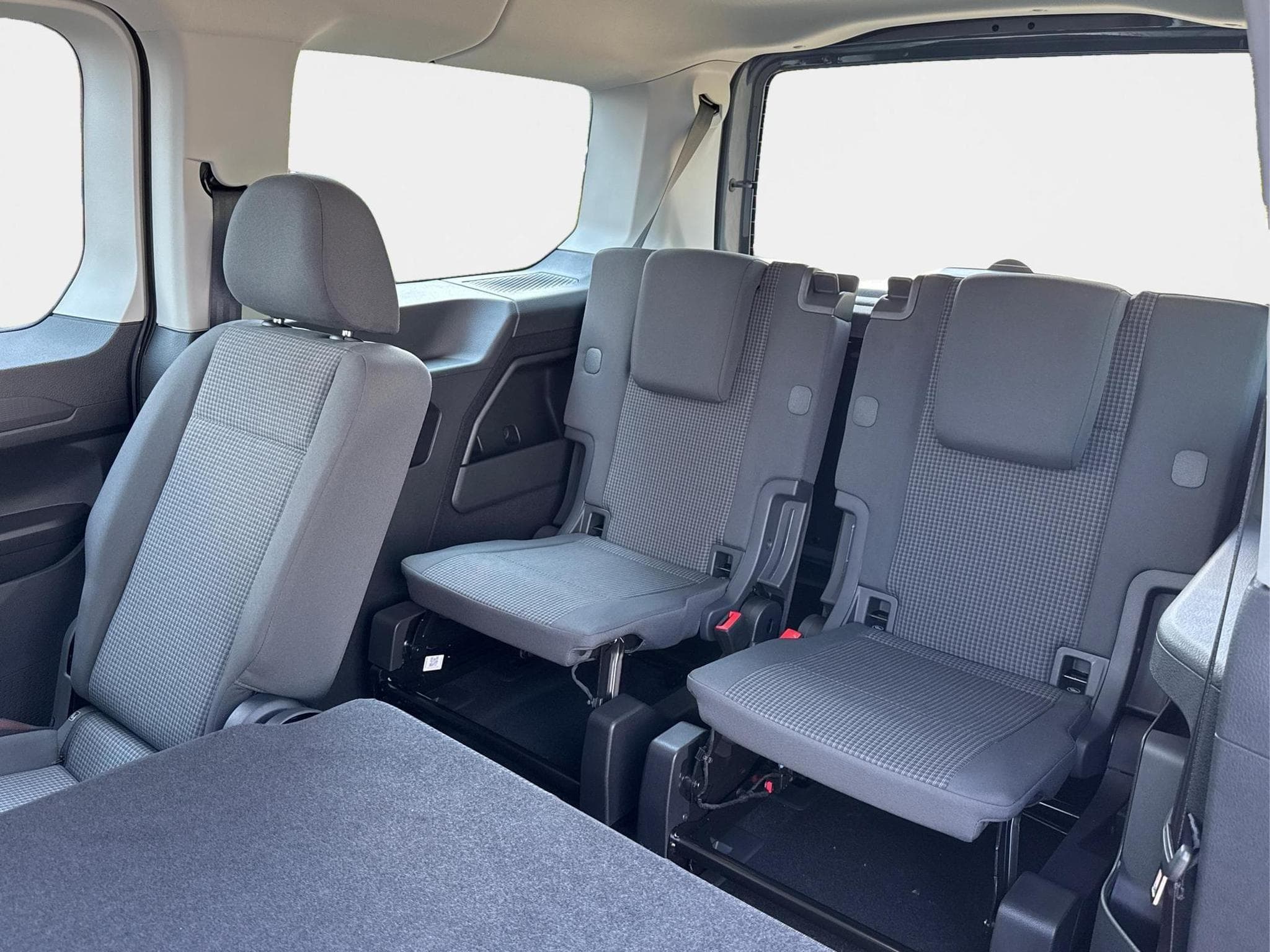 VW Caddy Caddy Maxi (2026) - Photo 23