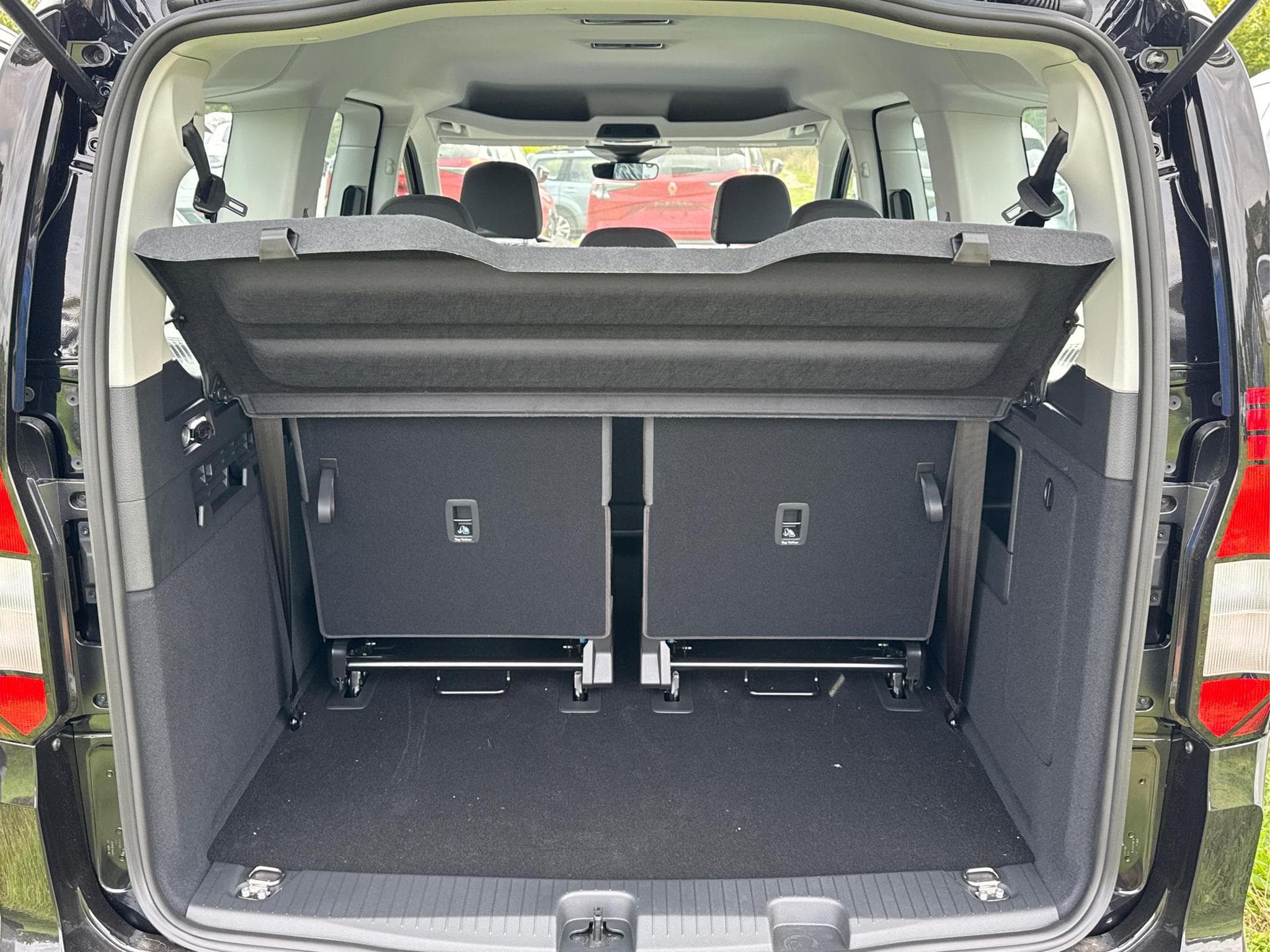 VW Caddy Caddy Maxi (2026) - Photo 8