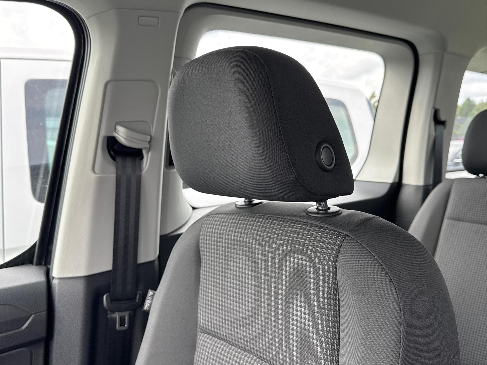 VW Caddy Caddy Maxi (2026) - Photo 22