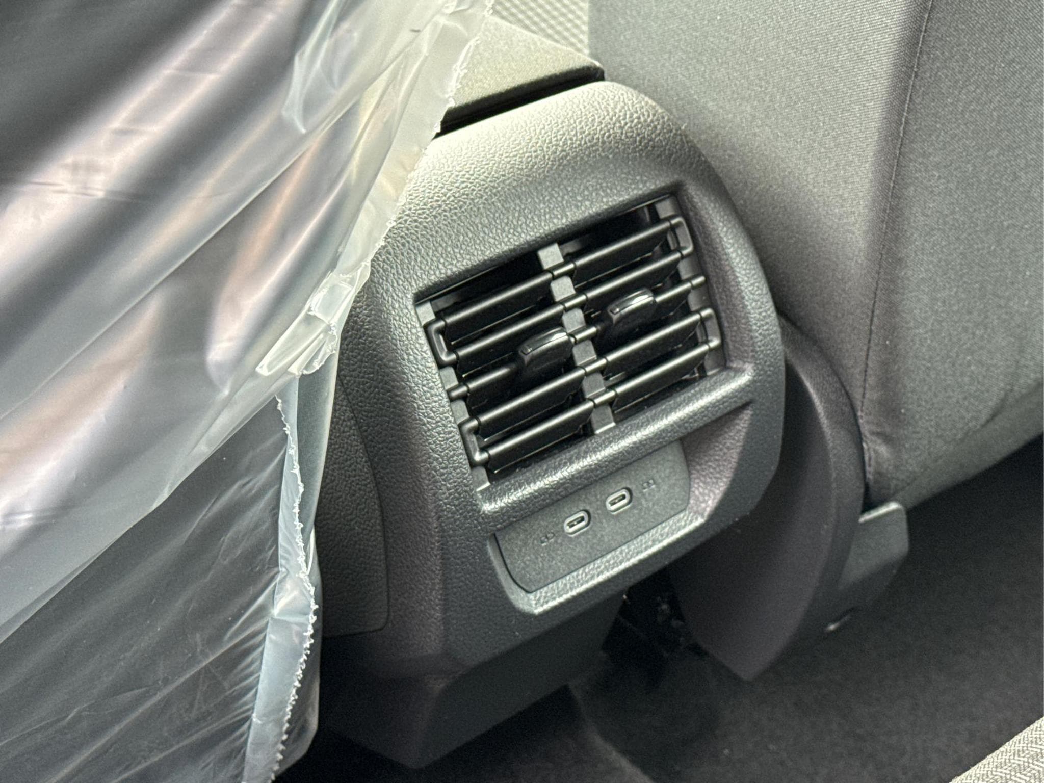 VW Caddy Caddy Maxi (2026) - Photo 24
